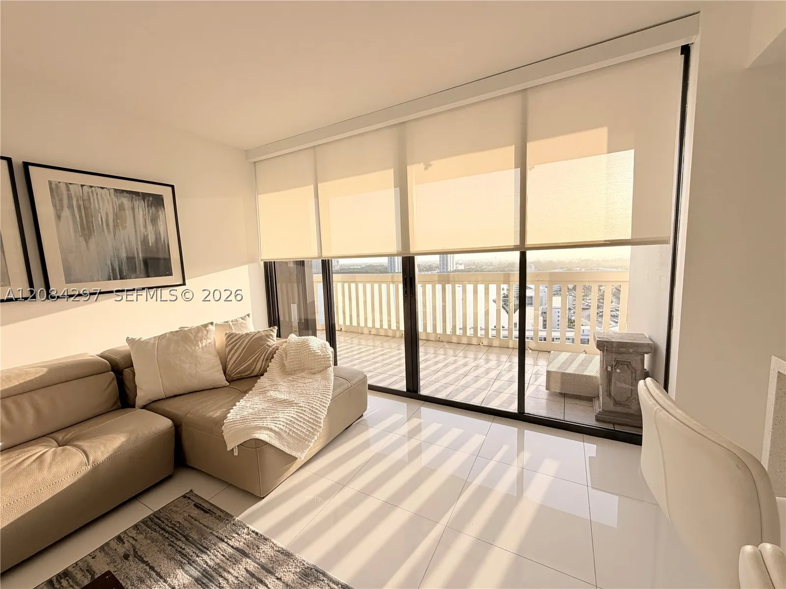 1000 W Island Blvd #1911