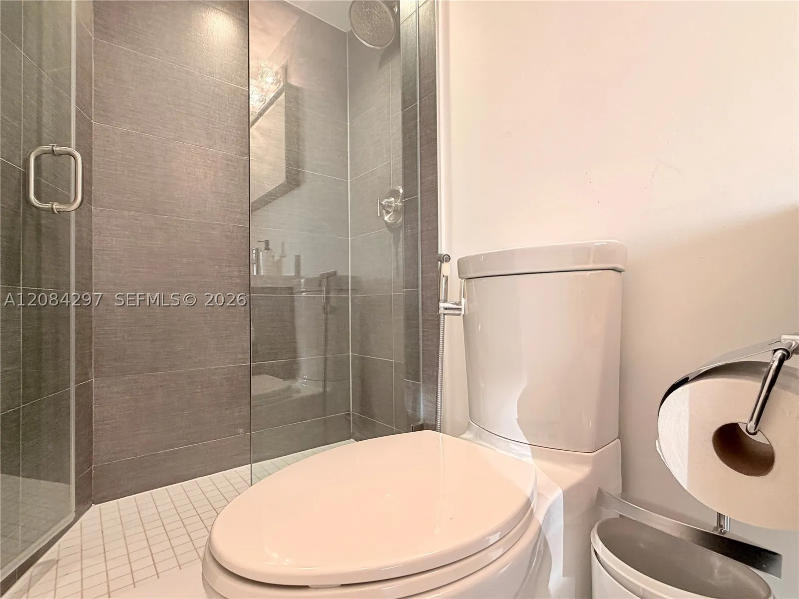1000 W Island Blvd #1911