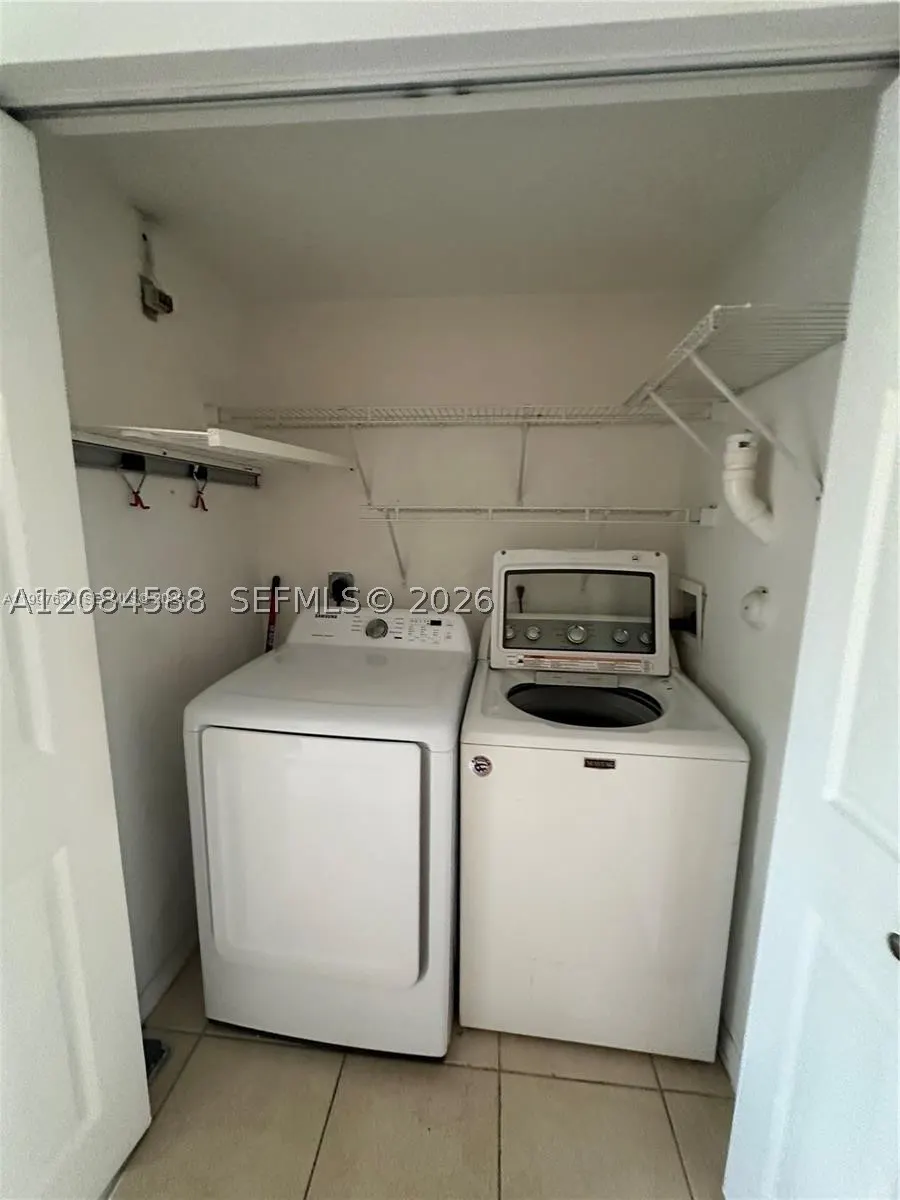 2191 Anchor Ct #1902