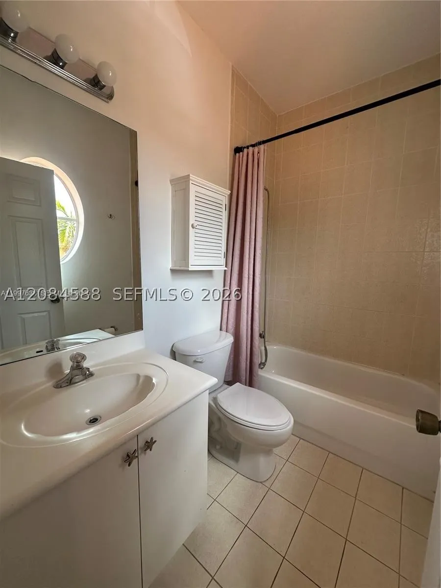 2191 Anchor Ct #1902
