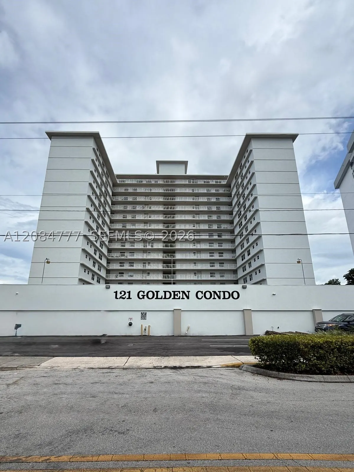 121 Golden Isles Dr #G2