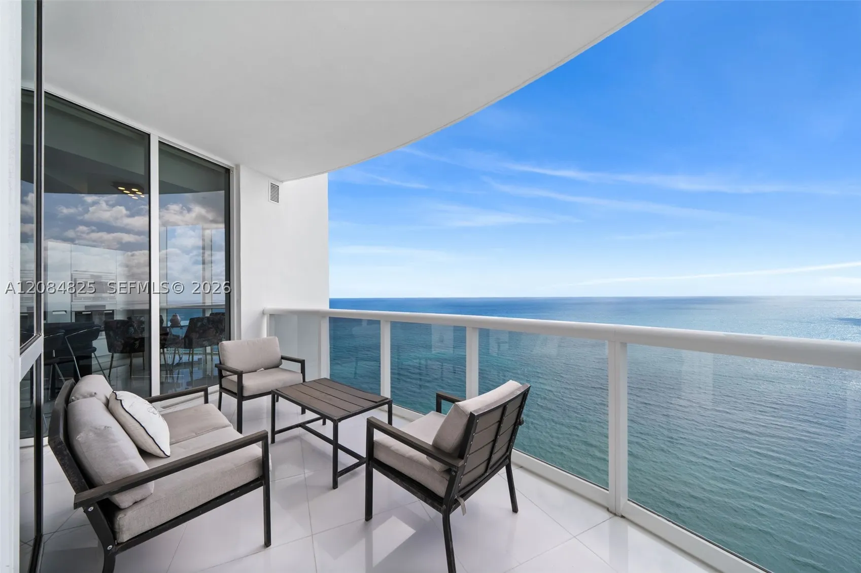 18201 Collins Ave #4709