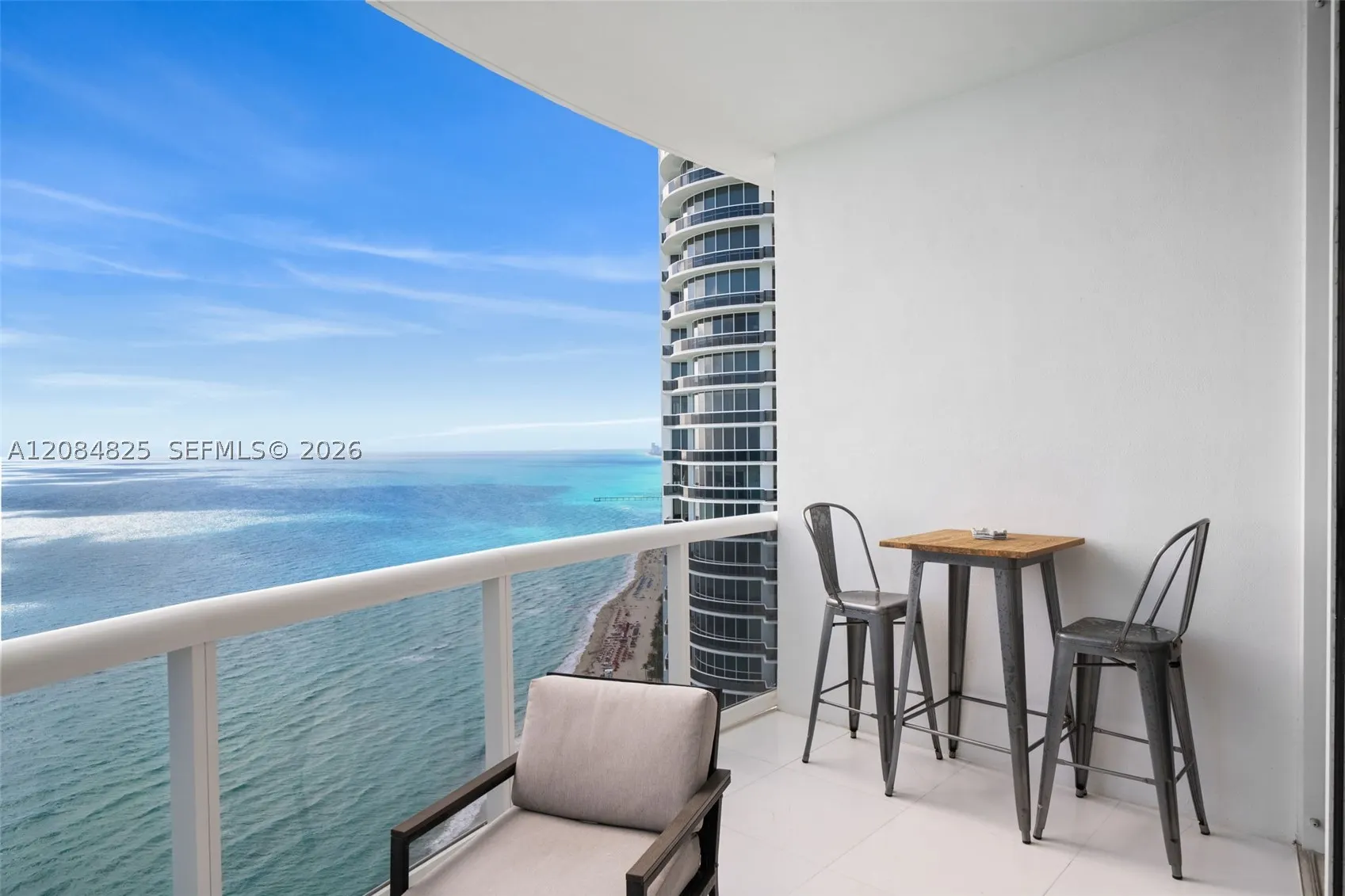 18201 Collins Ave #4709