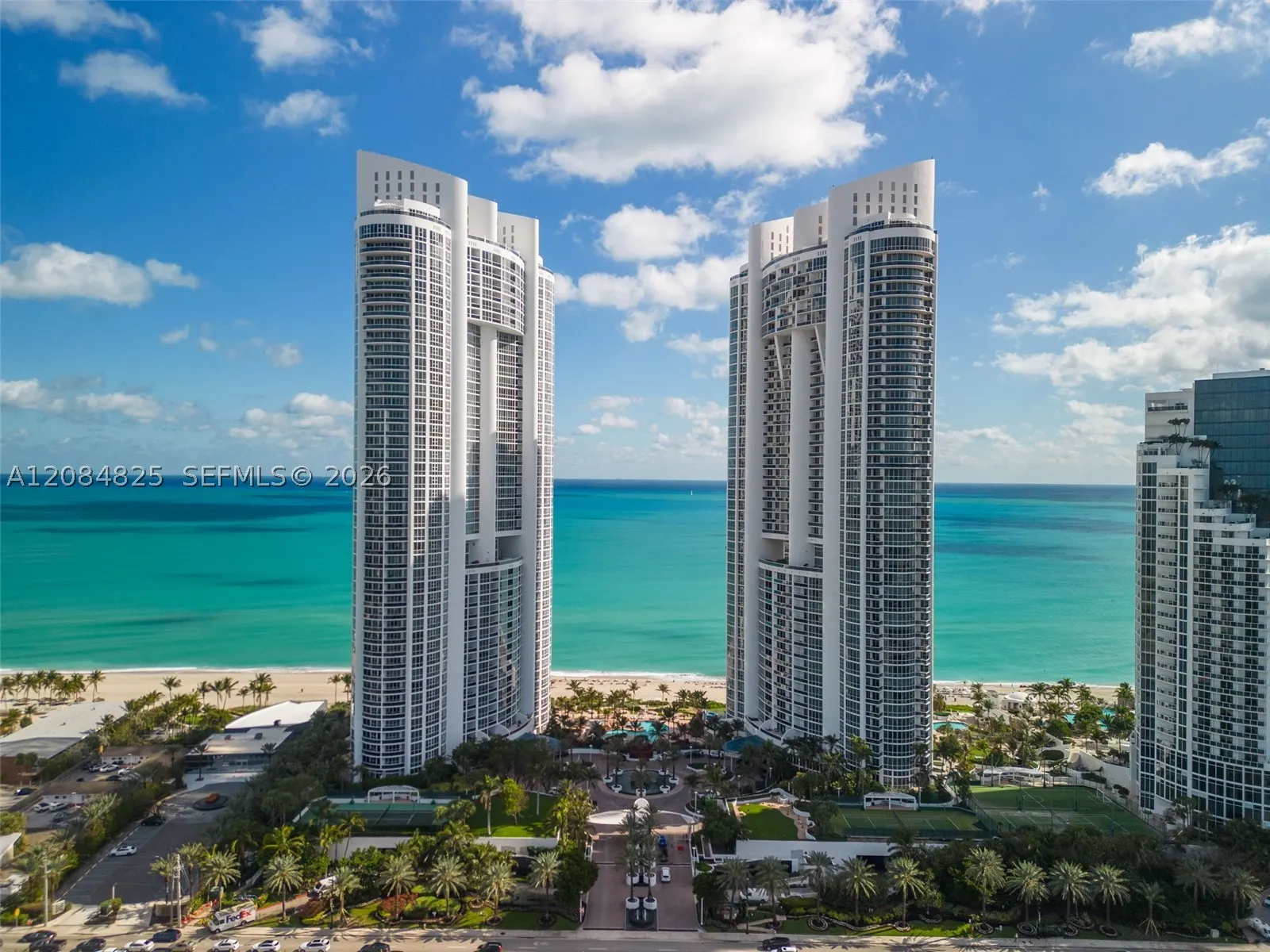 18201 Collins Ave #4709