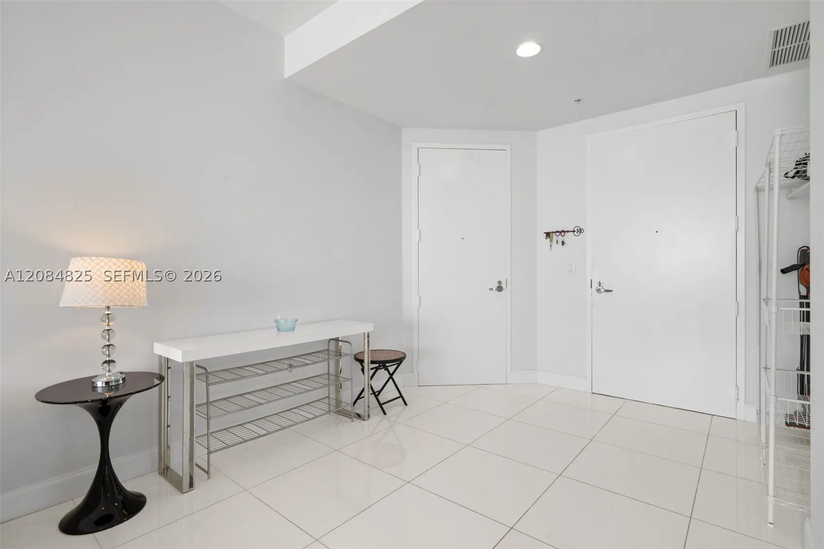 18201 Collins Ave #4709