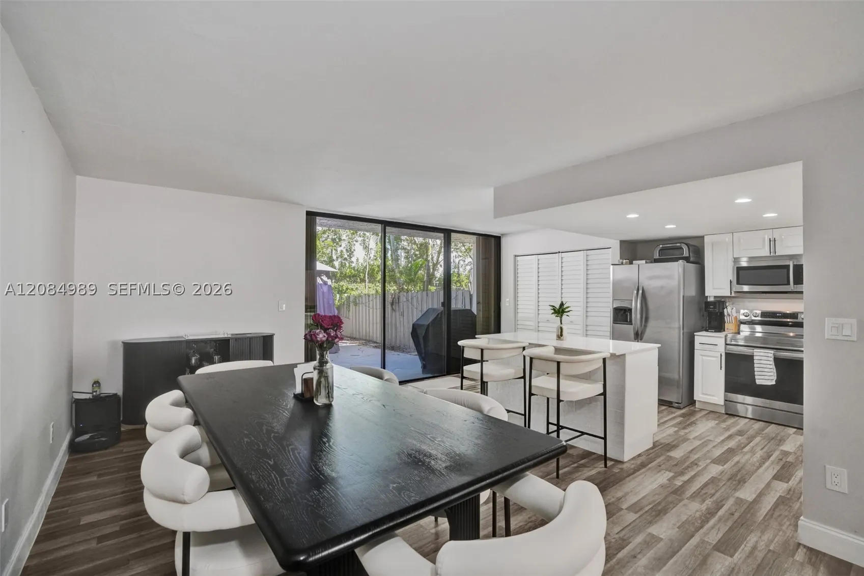 685 NE 206th Ter