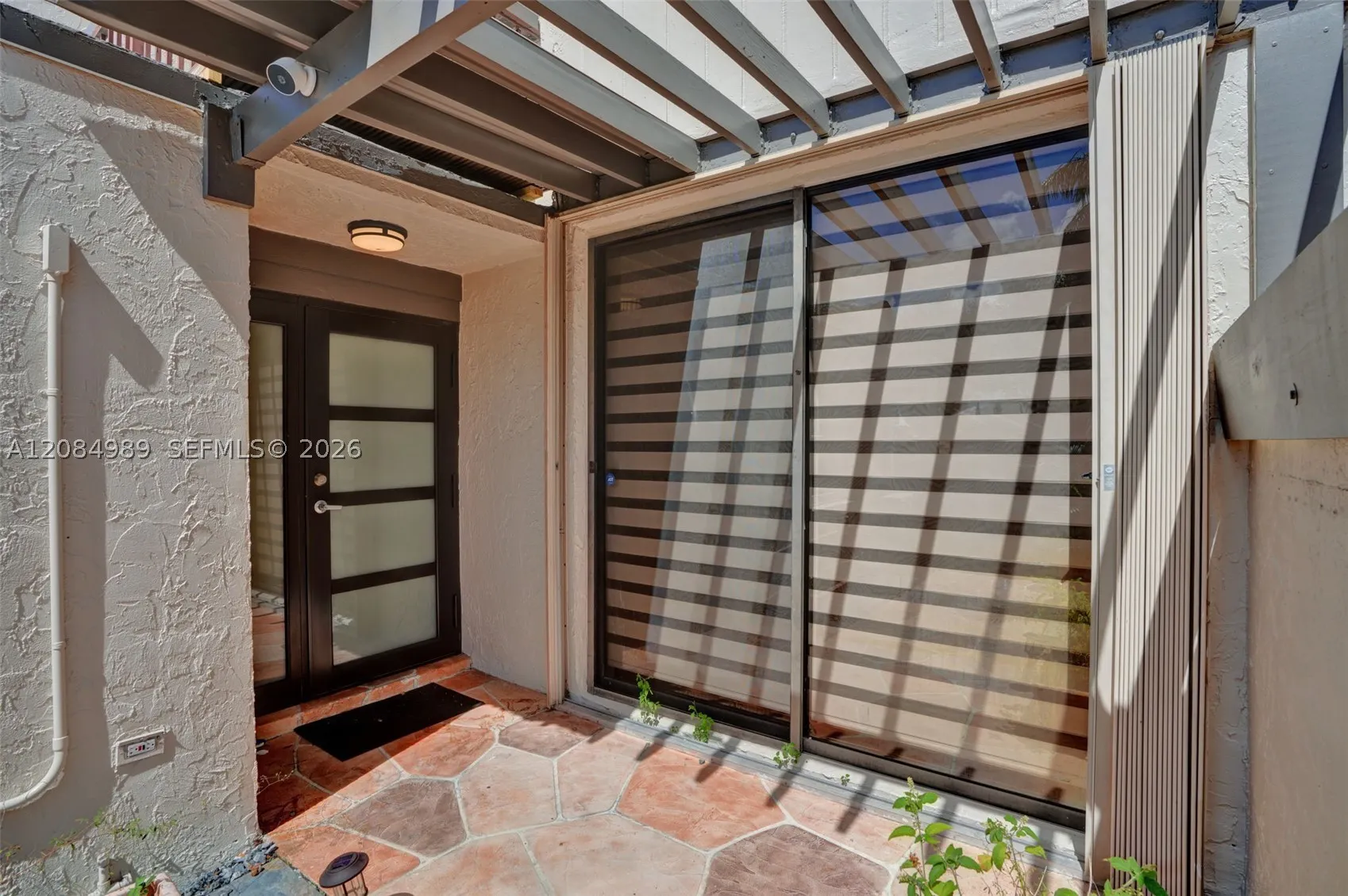 685 NE 206th Ter