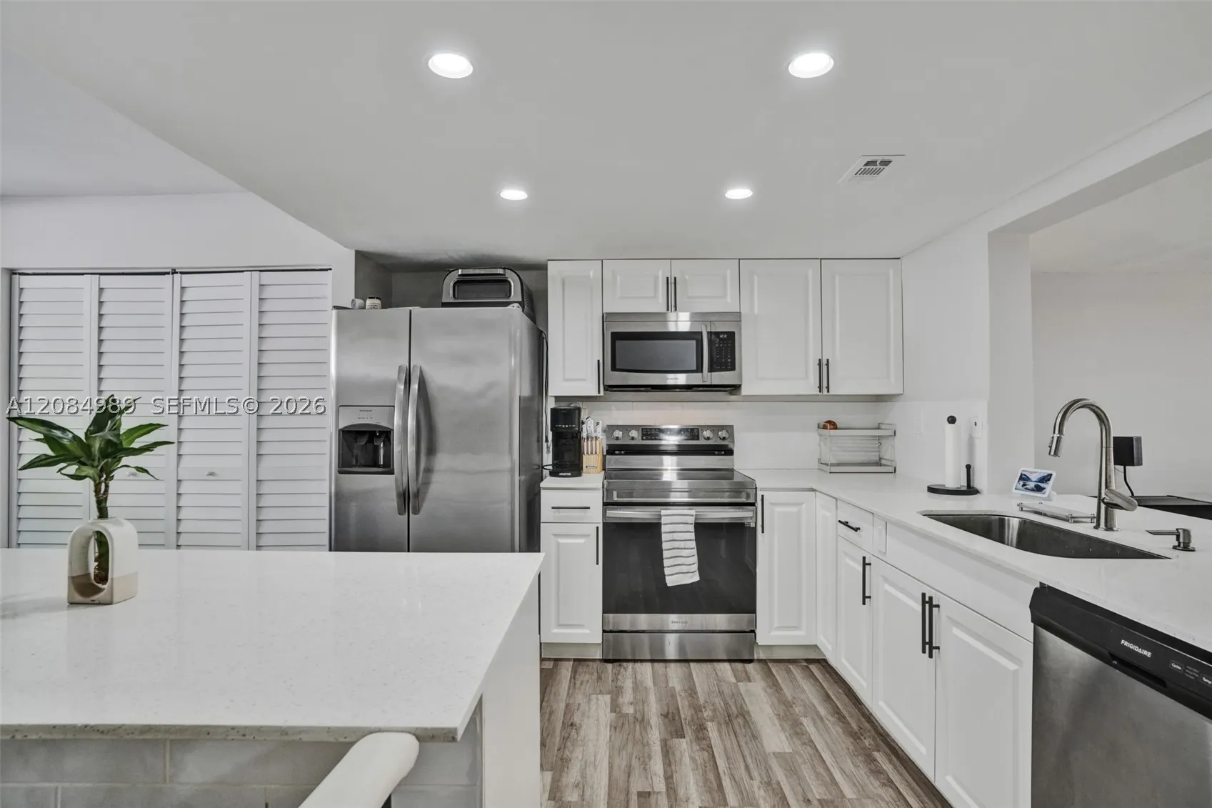 685 NE 206th Ter