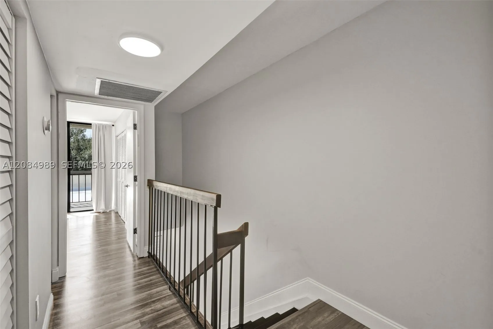 685 NE 206th Ter