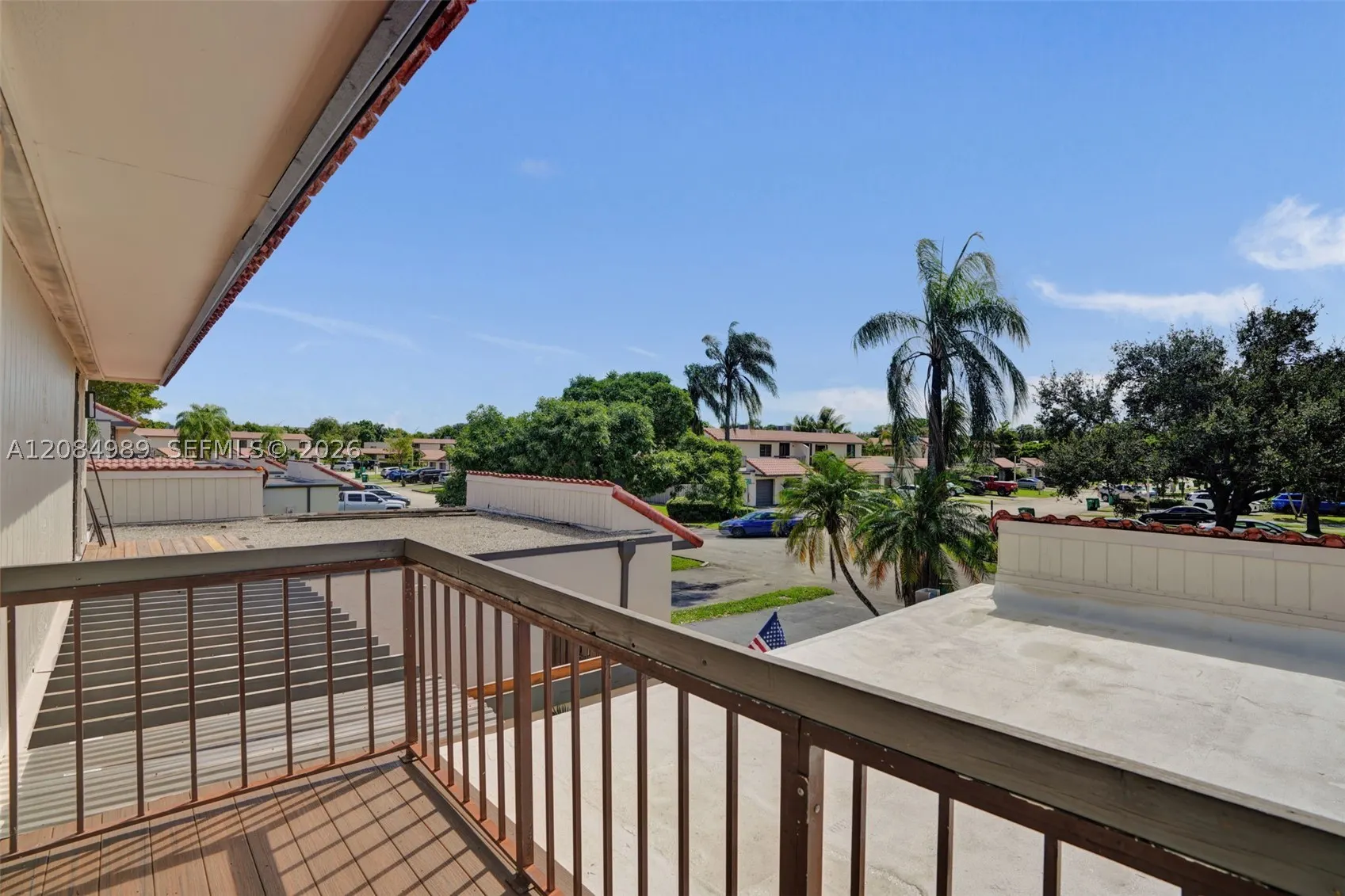 685 NE 206th Ter