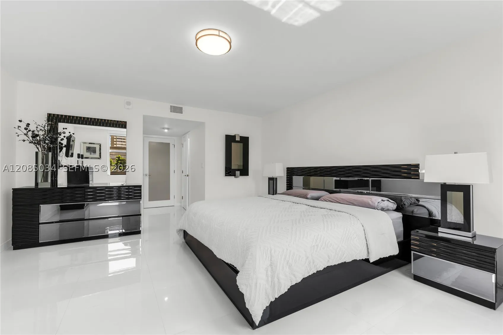 1920 S Ocean Dr #3A
