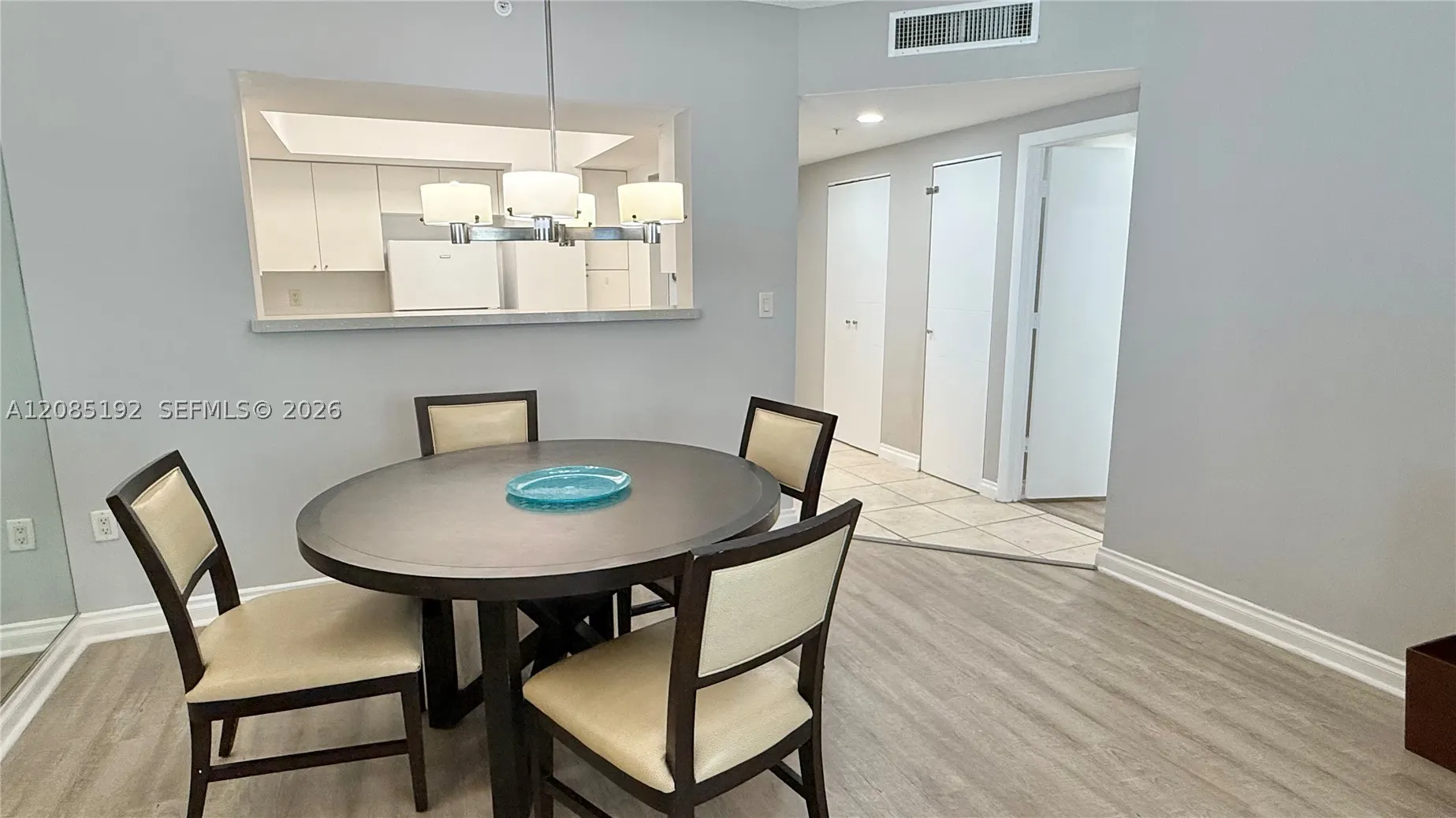 17375 Collins Ave #804