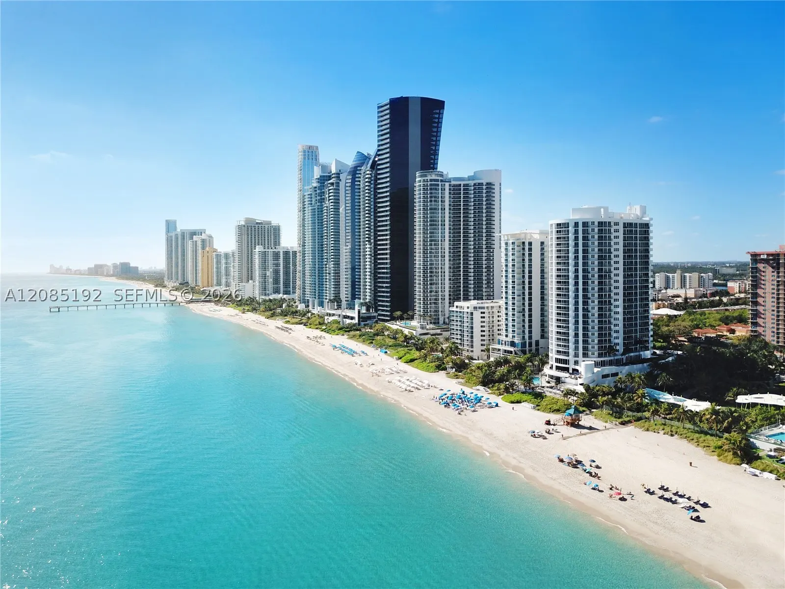 17375 Collins Ave #804