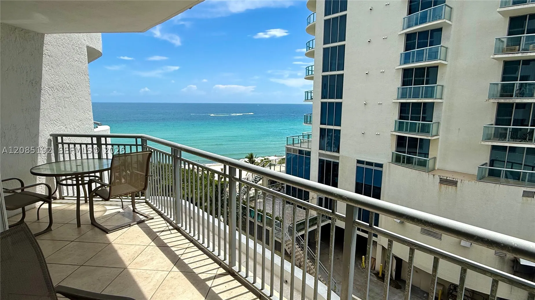 17375 Collins Ave #804