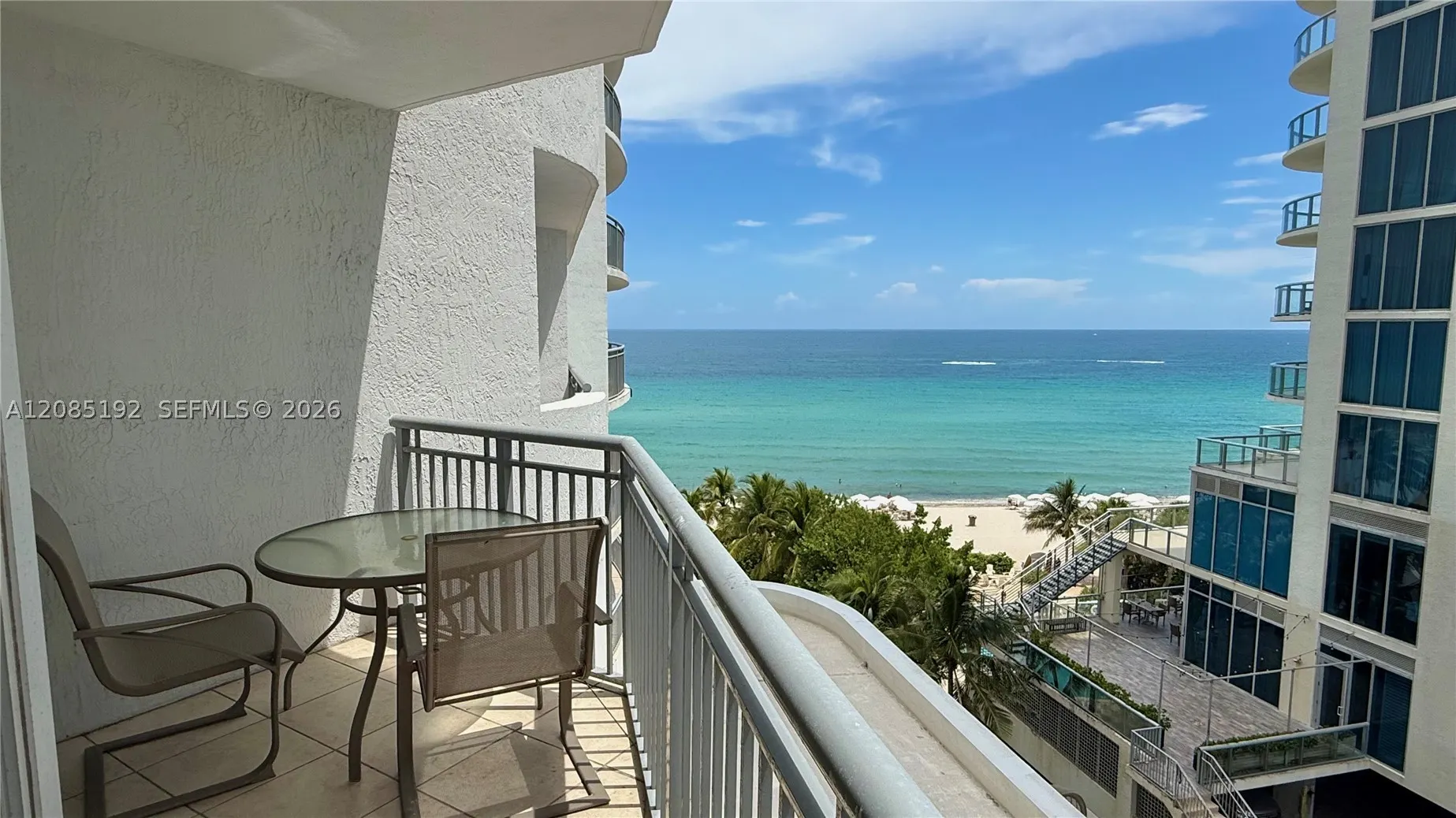 17375 Collins Ave #804