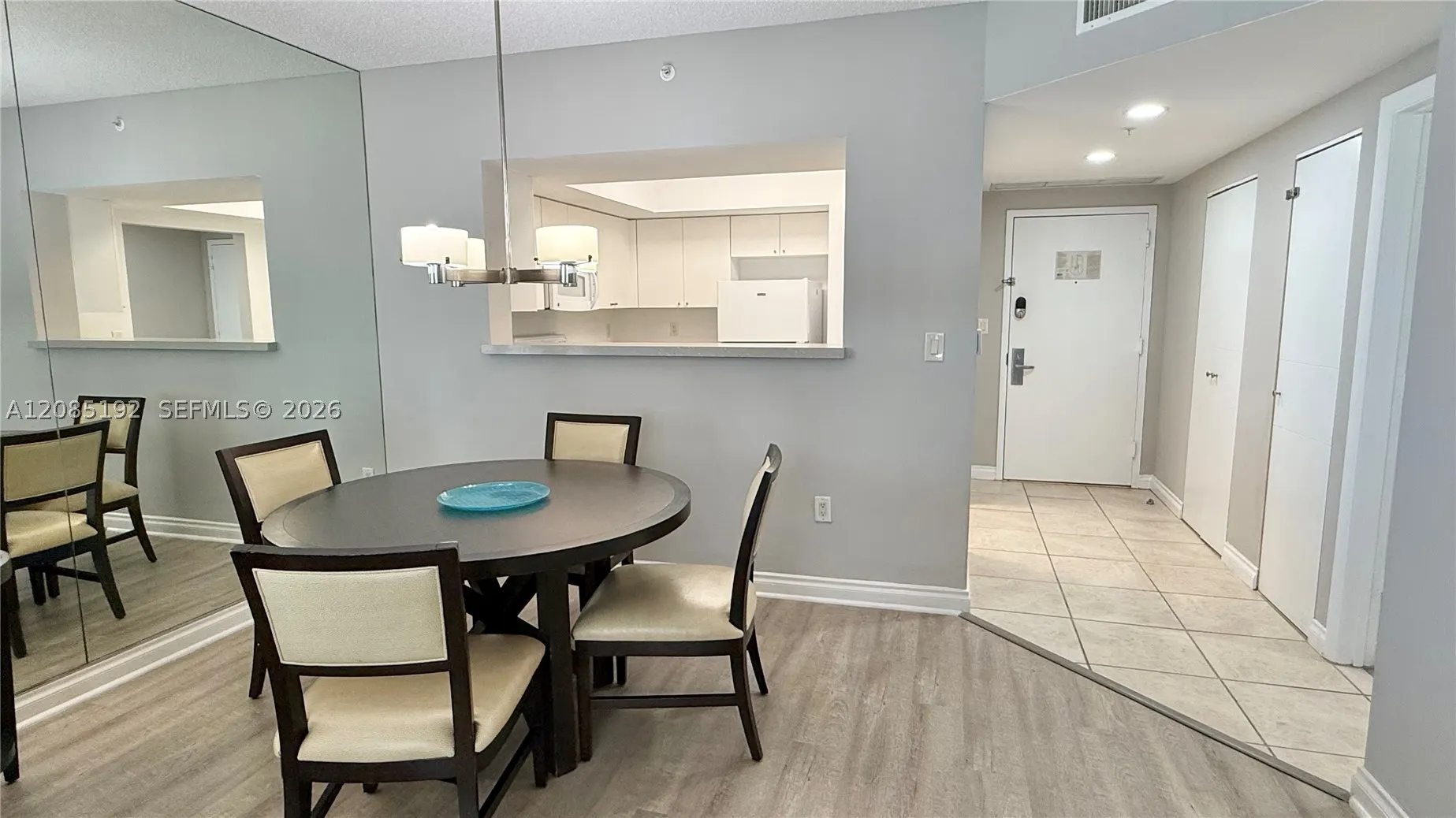 17375 Collins Ave #804
