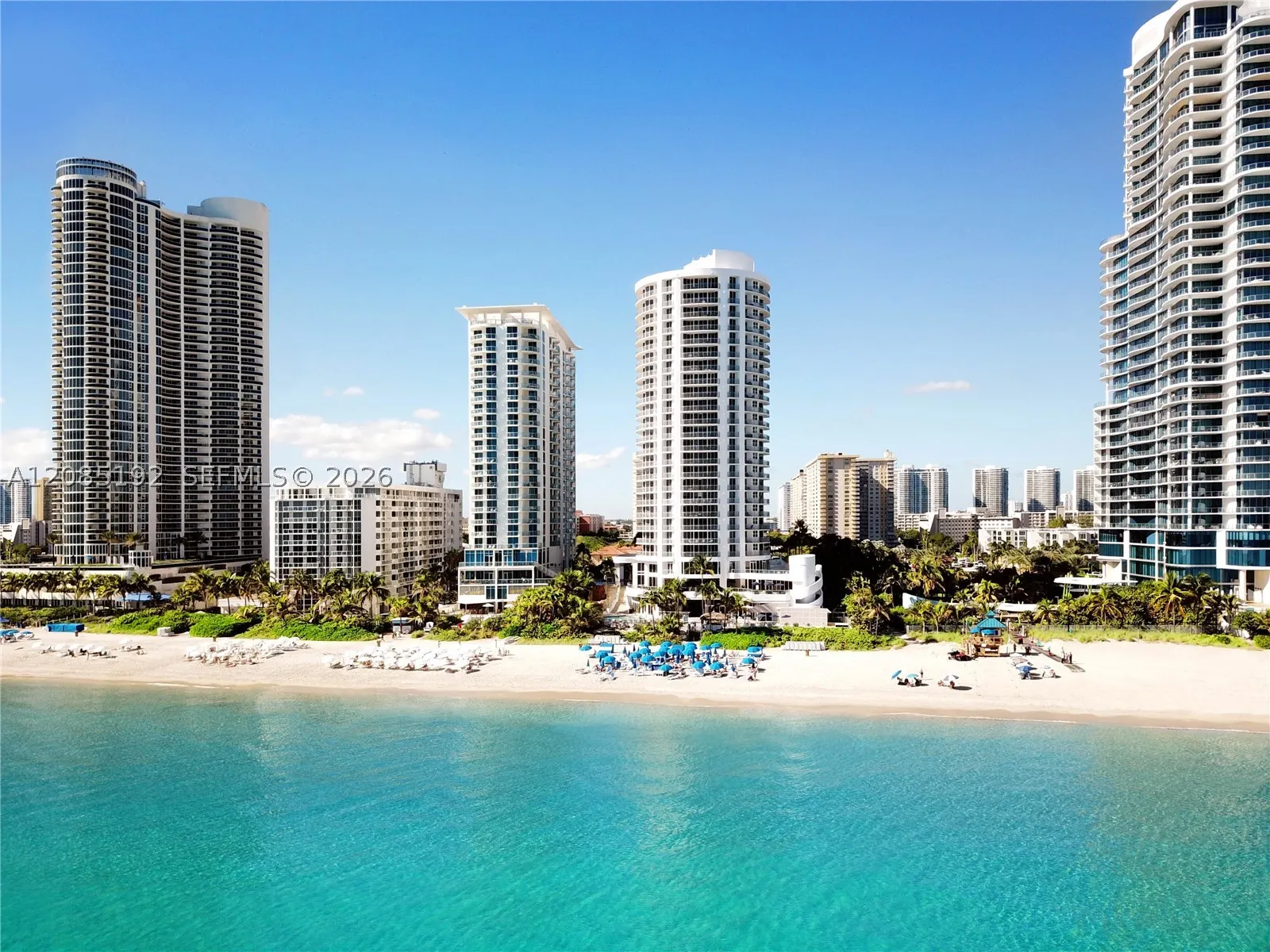 17375 Collins Ave #804