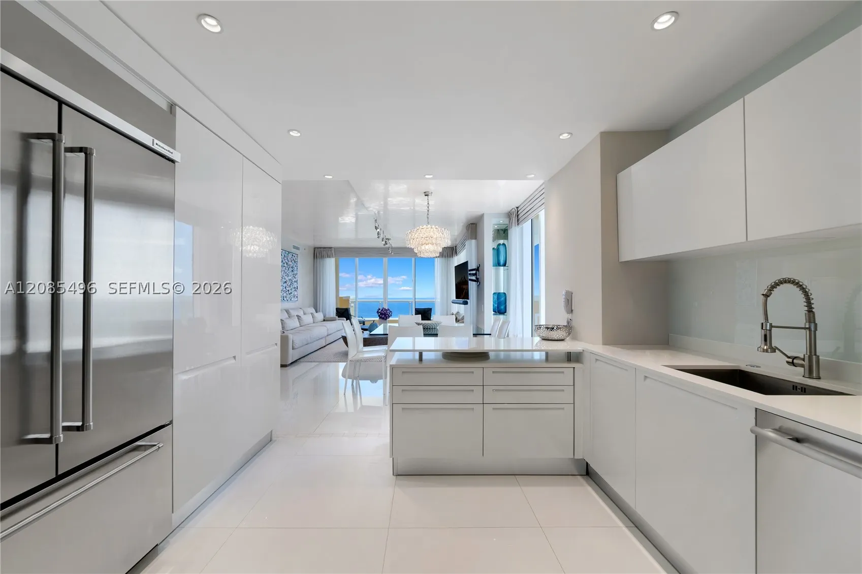 17875 Collins Ave #3406
