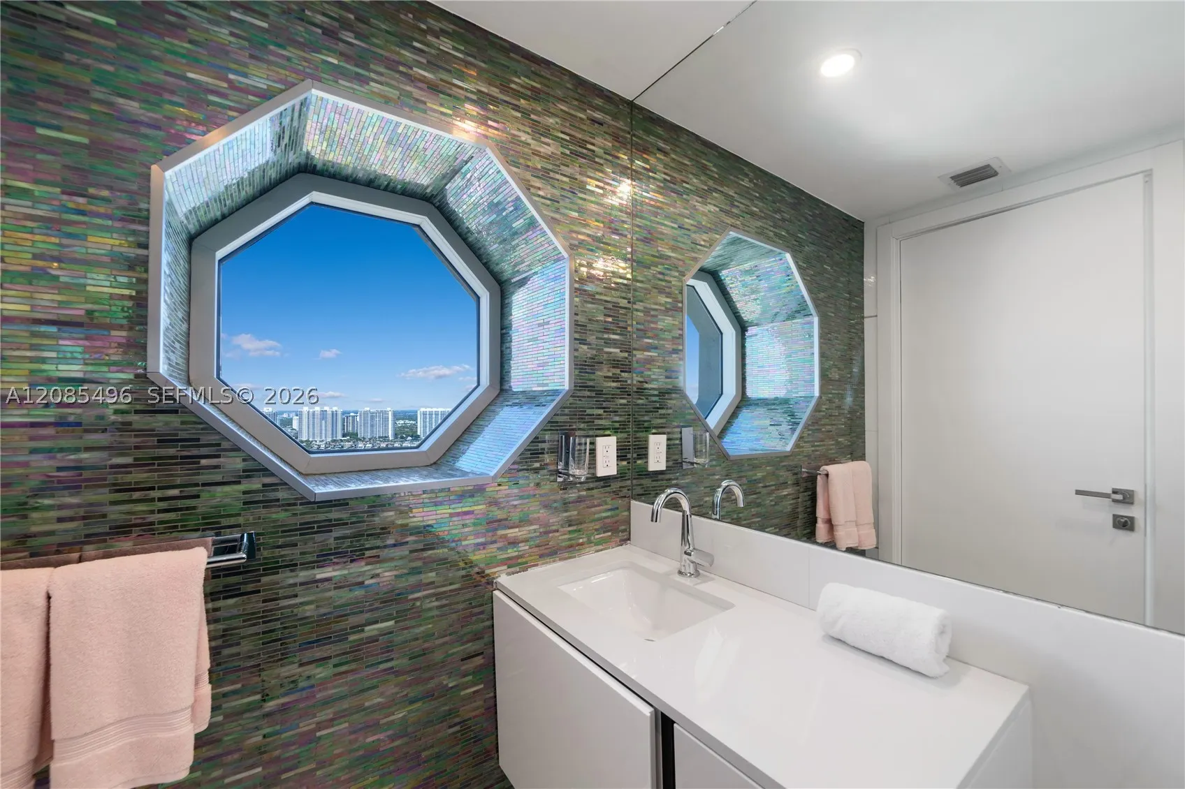 17875 Collins Ave #3406
