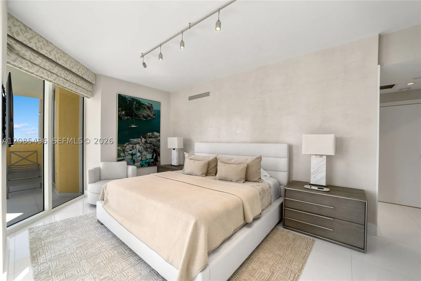 17875 Collins Ave #3406