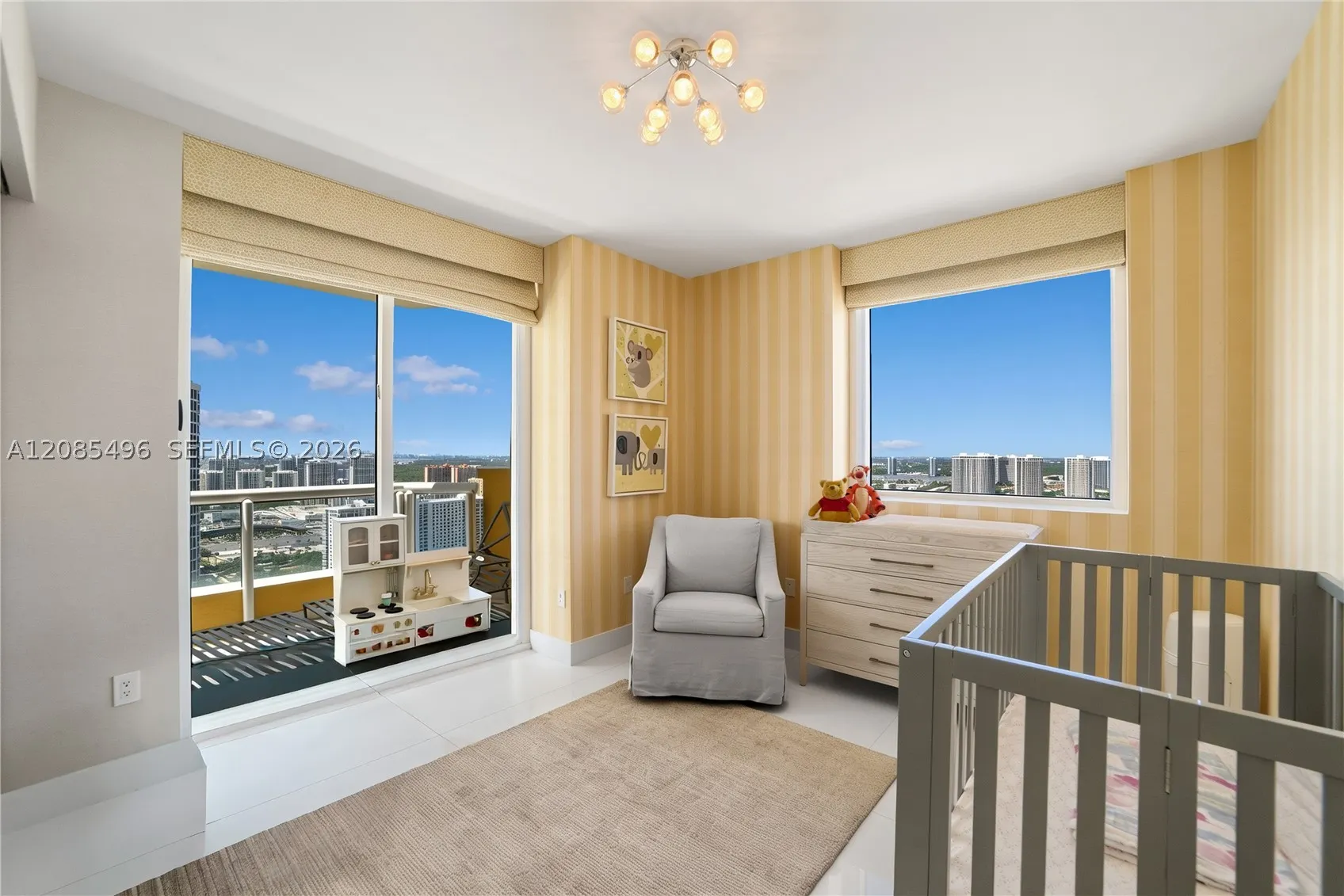 17875 Collins Ave #3406