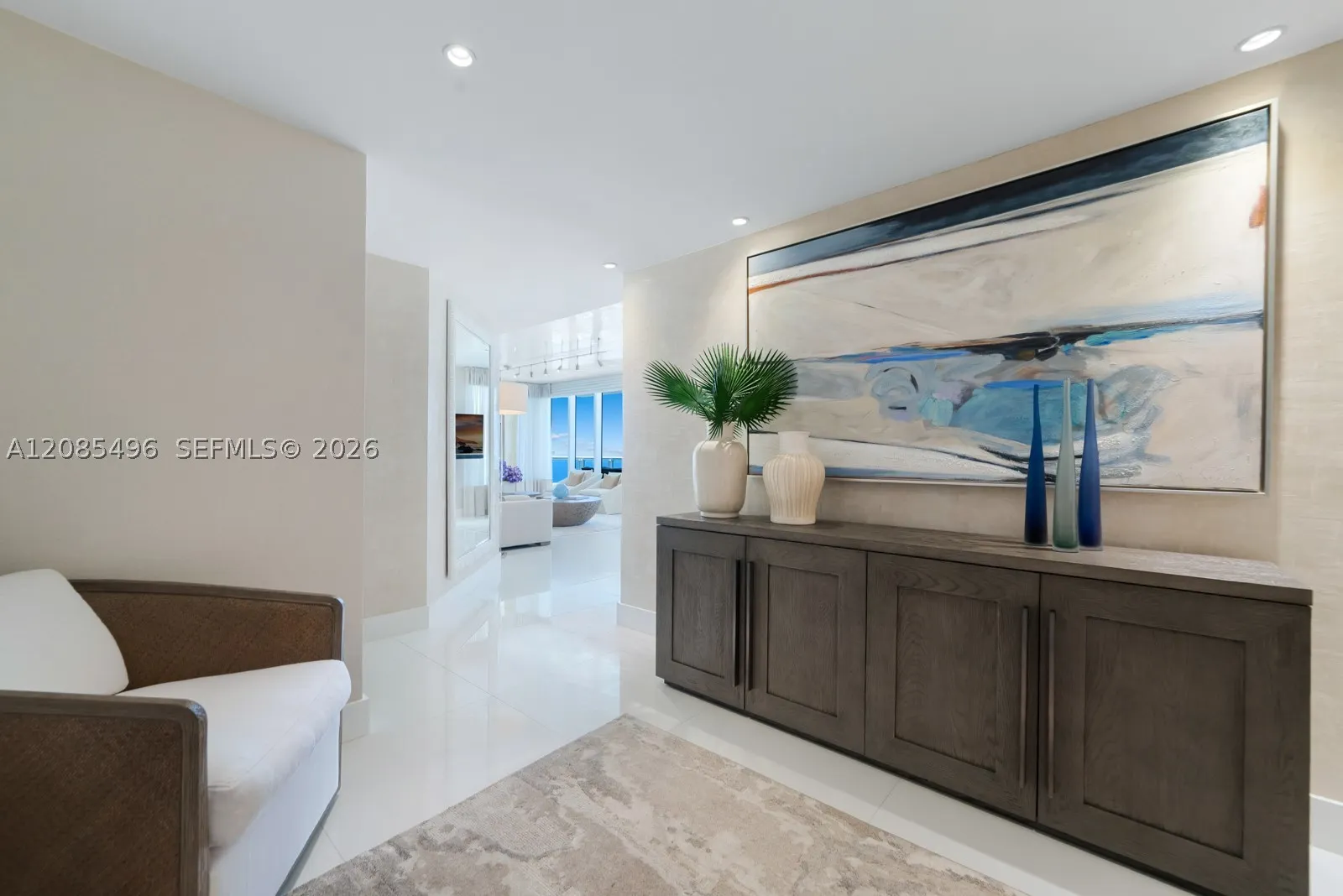 17875 Collins Ave #3406