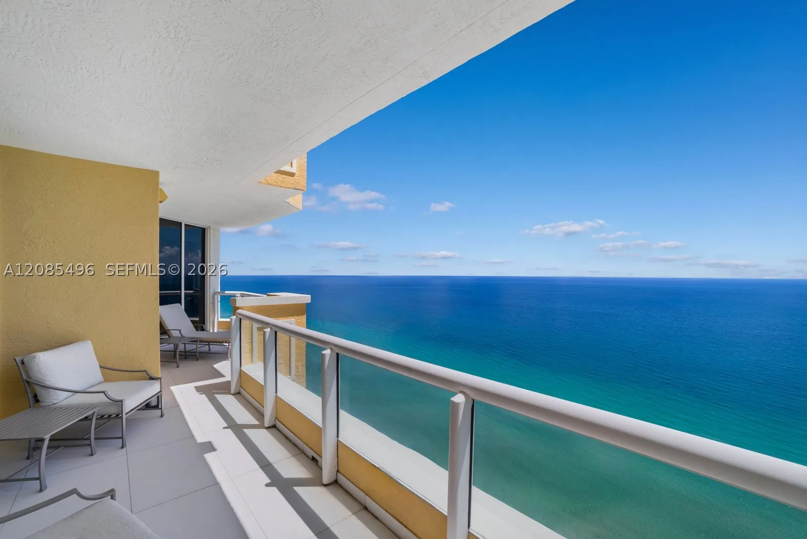 17875 Collins Ave #3406