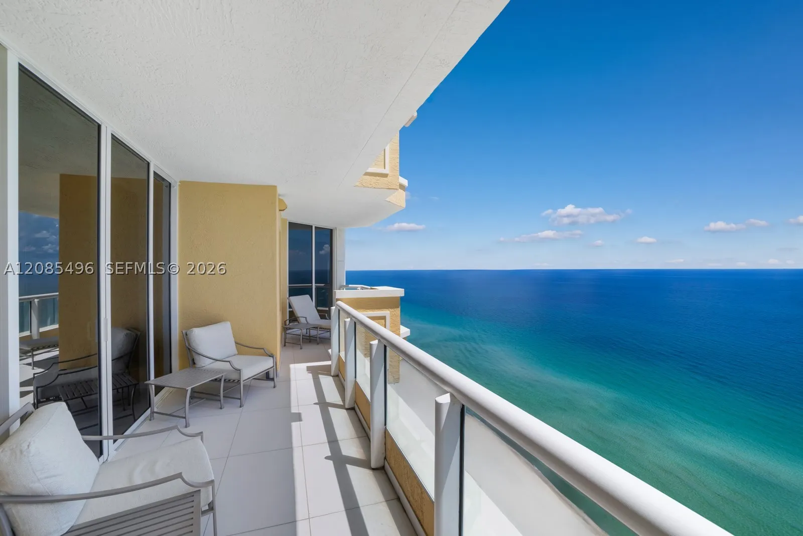 17875 Collins Ave #3406