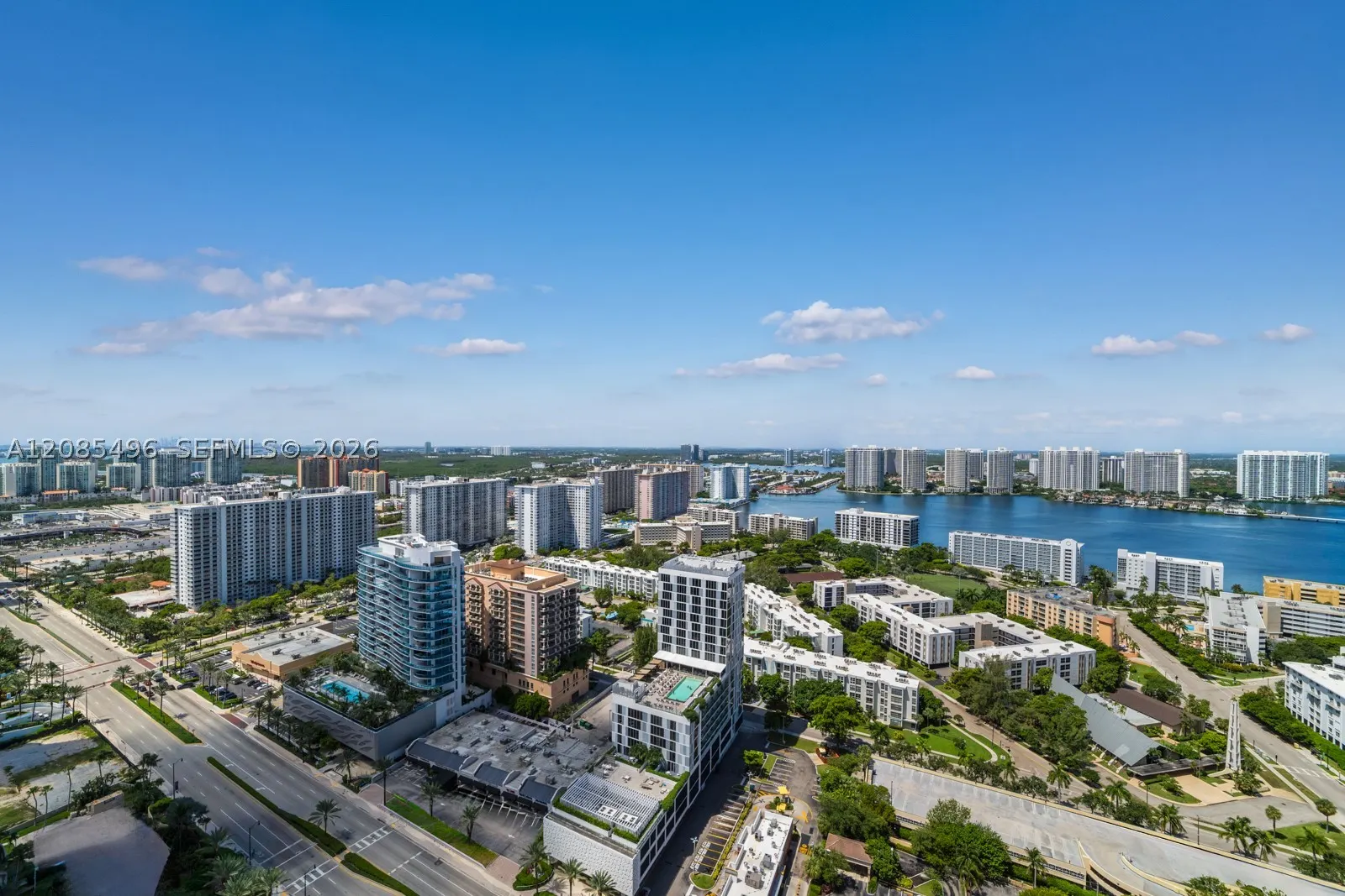 17875 Collins Ave #3406