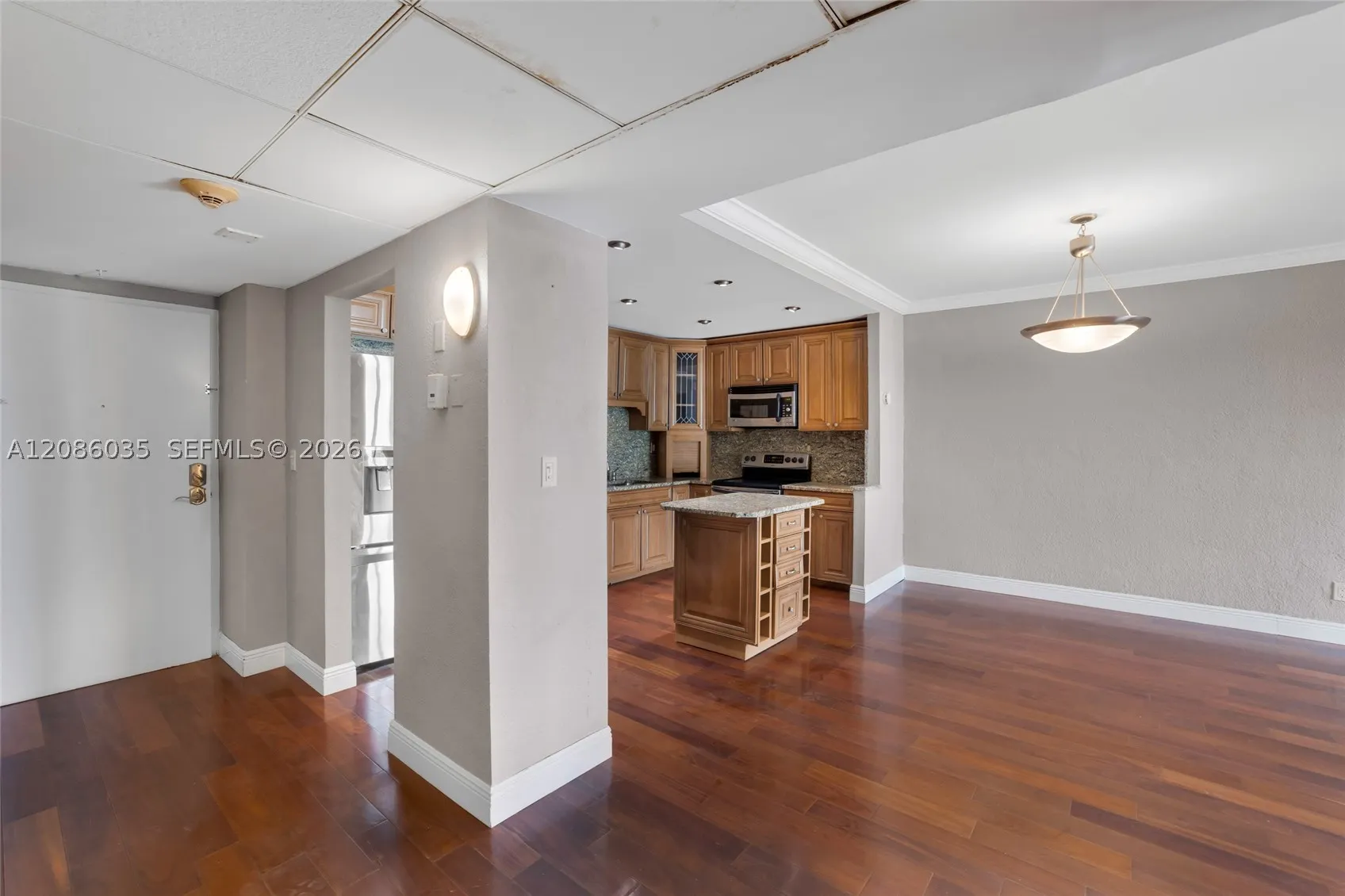 19390 Collins Ave #1520