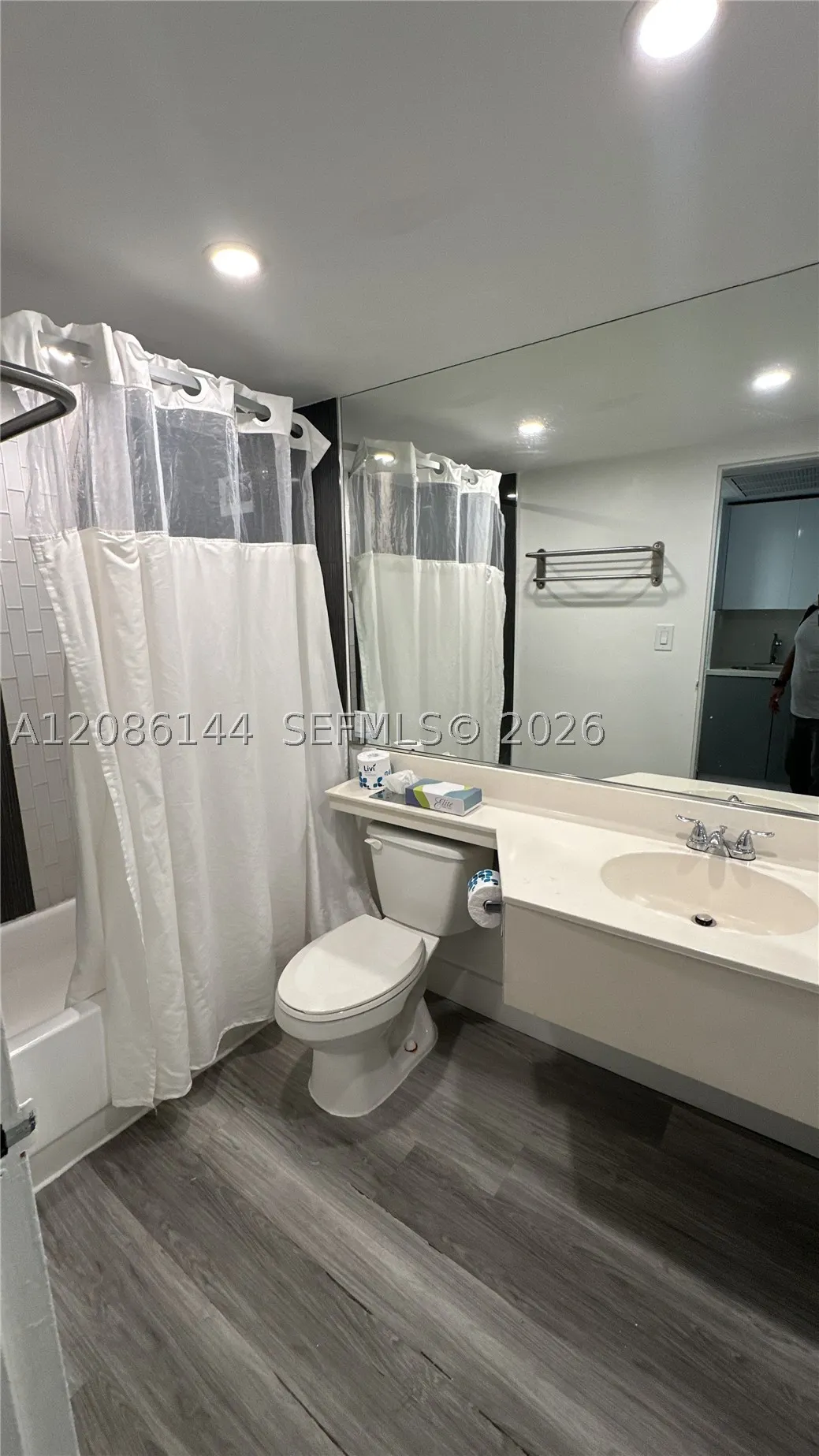 19201 Collins Ave #1119