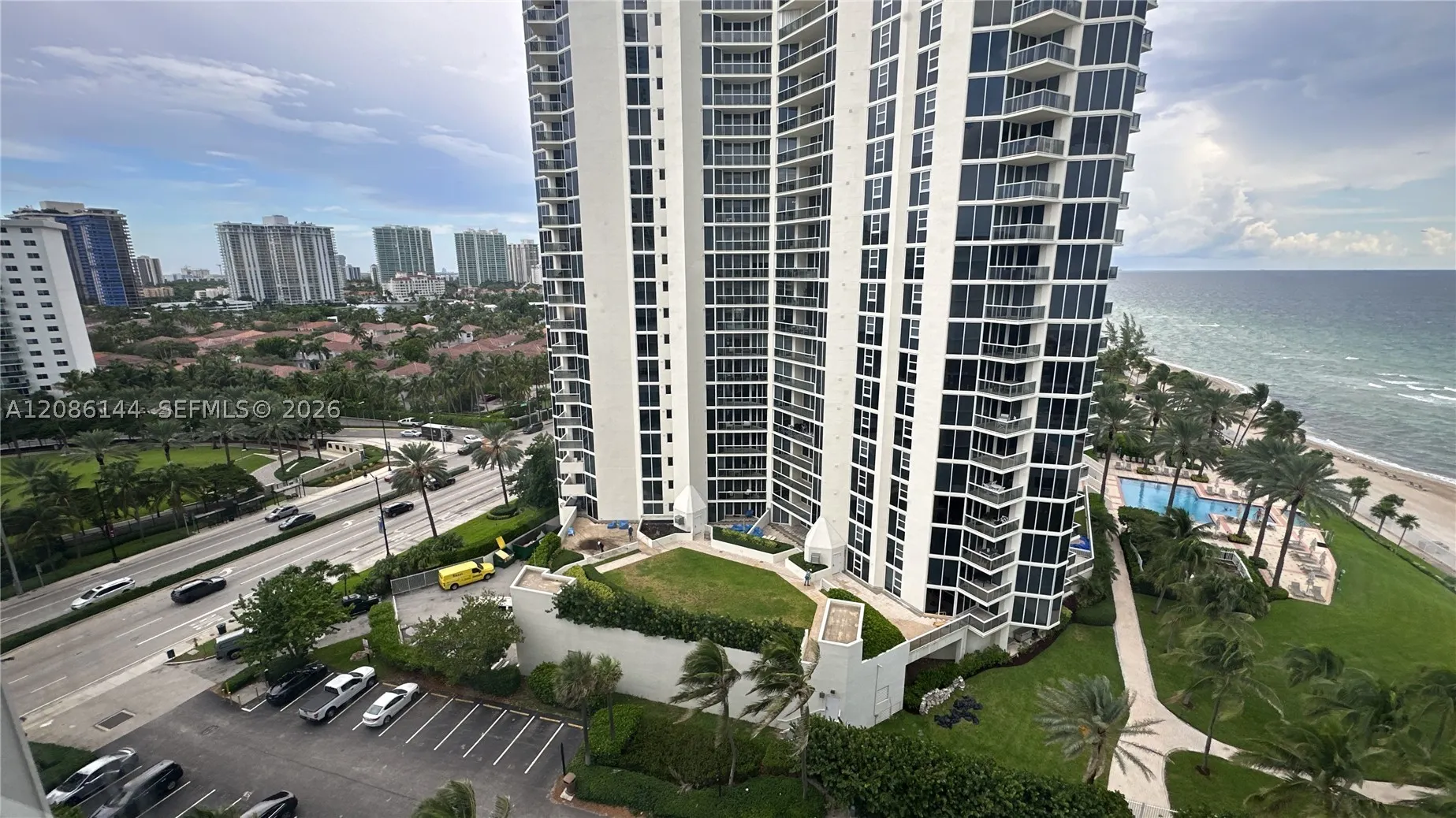 19201 Collins Ave #1119