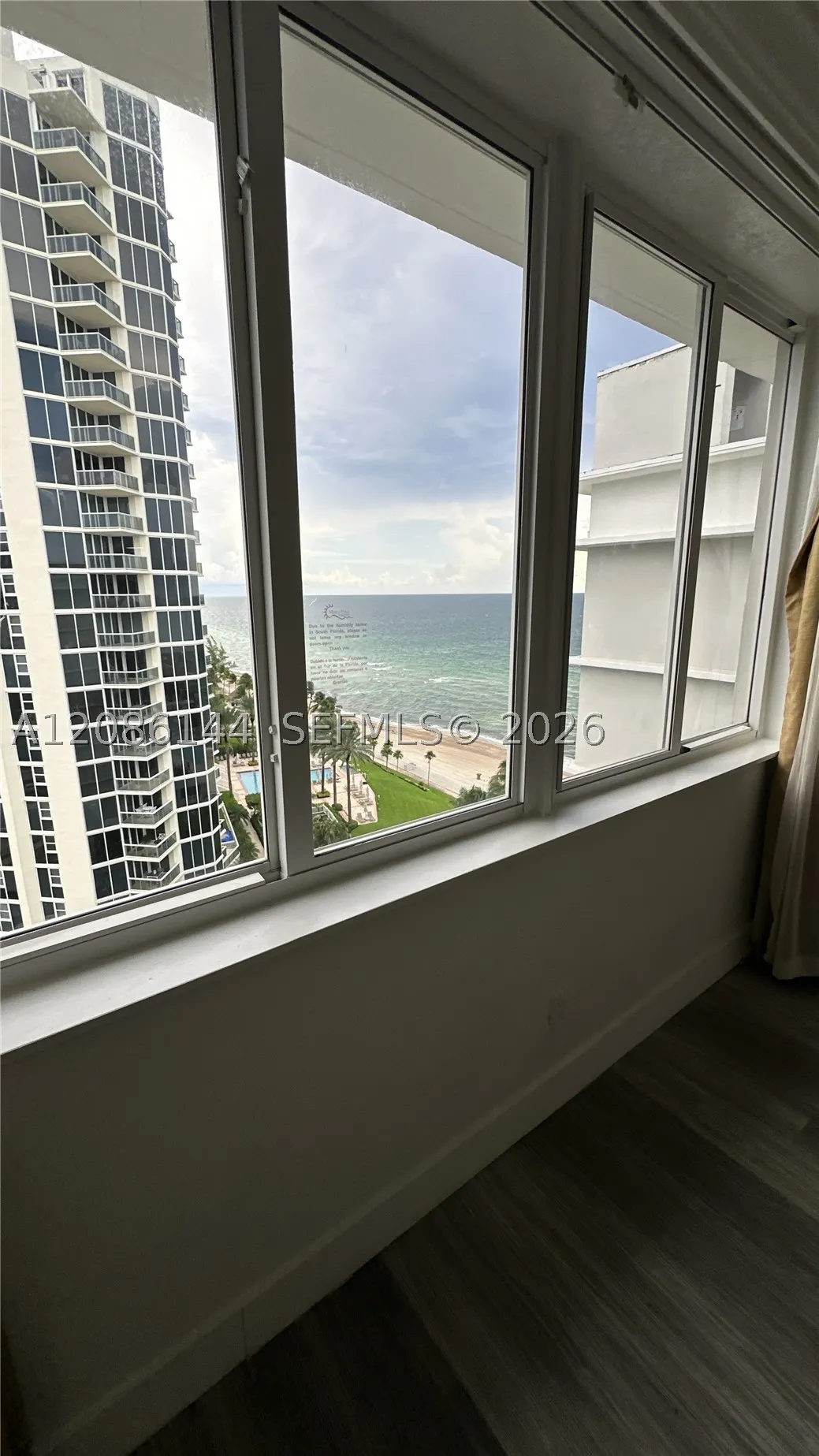 19201 Collins Ave #1119