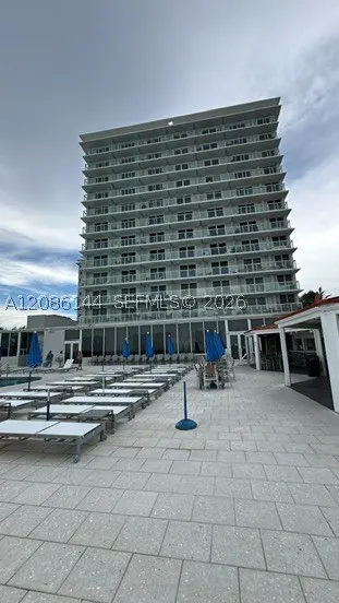 19201 Collins Ave #1119