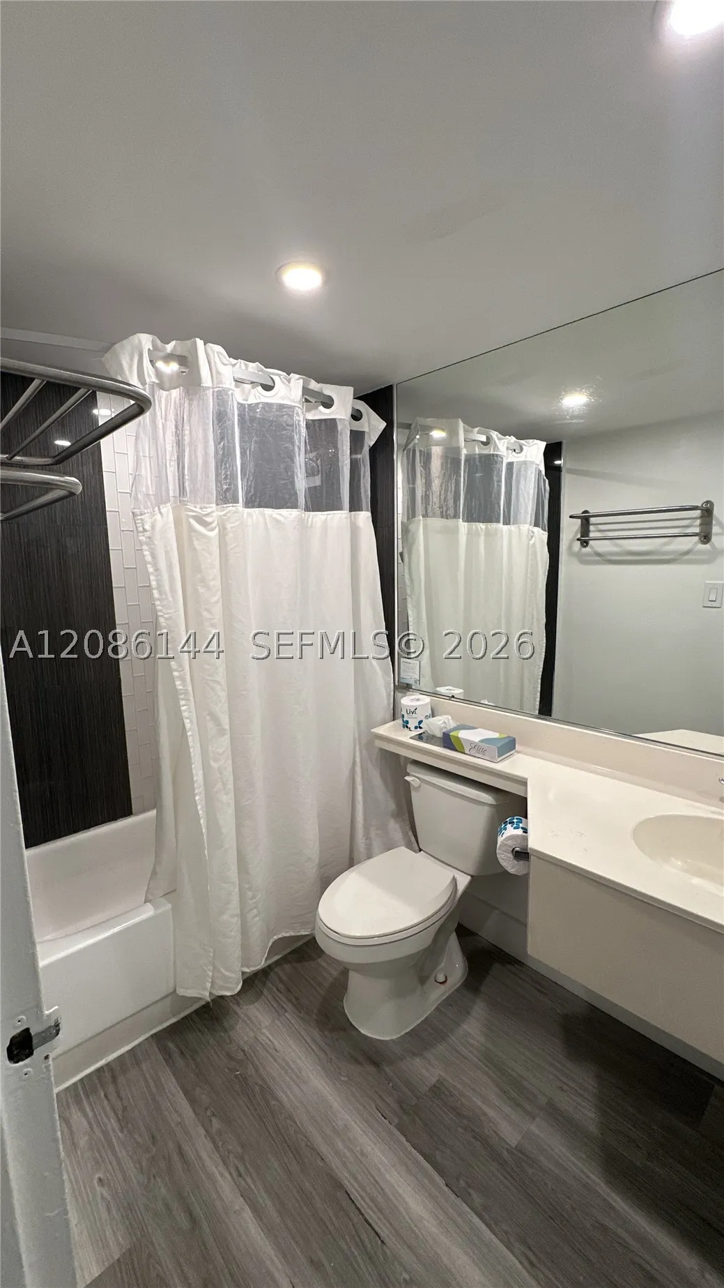 19201 Collins Ave #1119
