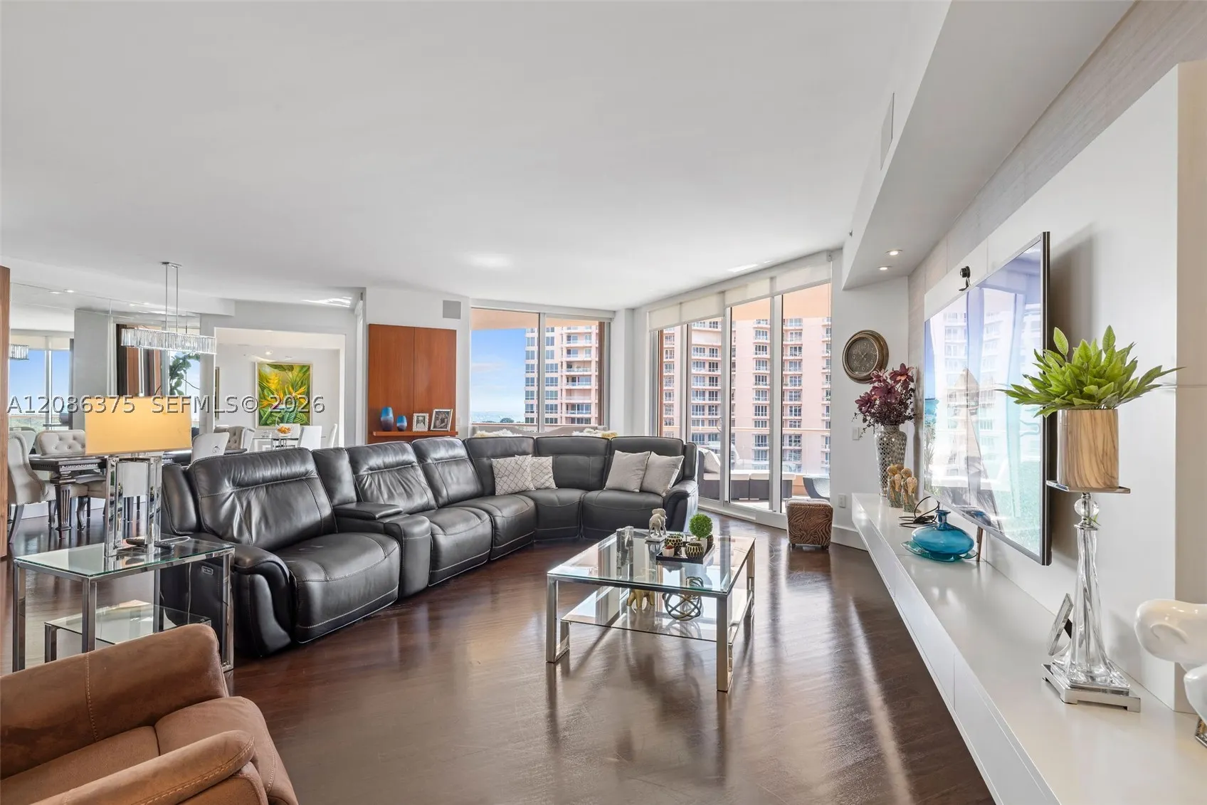 60 Edgewater Dr #9D