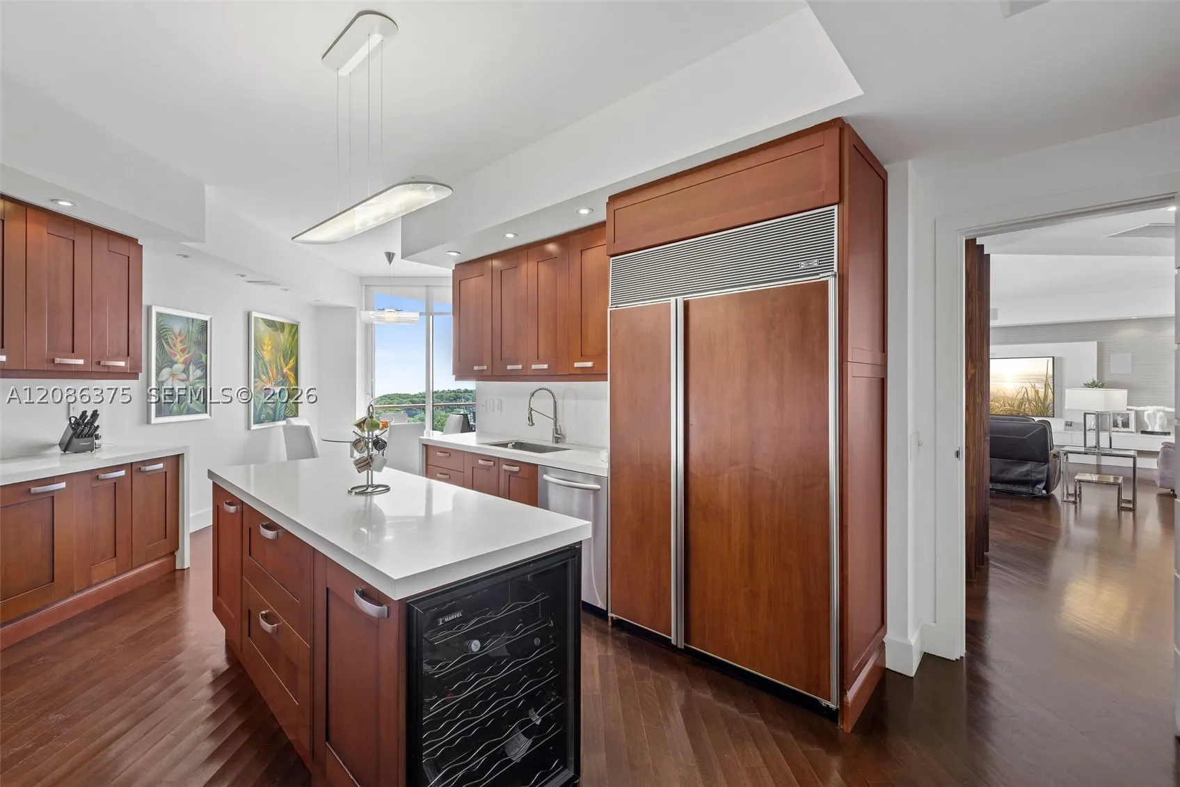 60 Edgewater Dr #9D