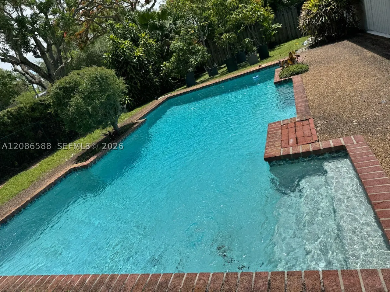 16101 SW 87th Ct