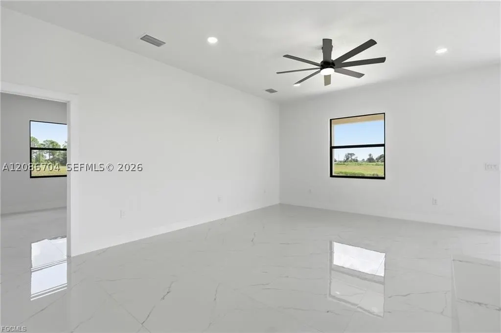 9014 Lawn CT