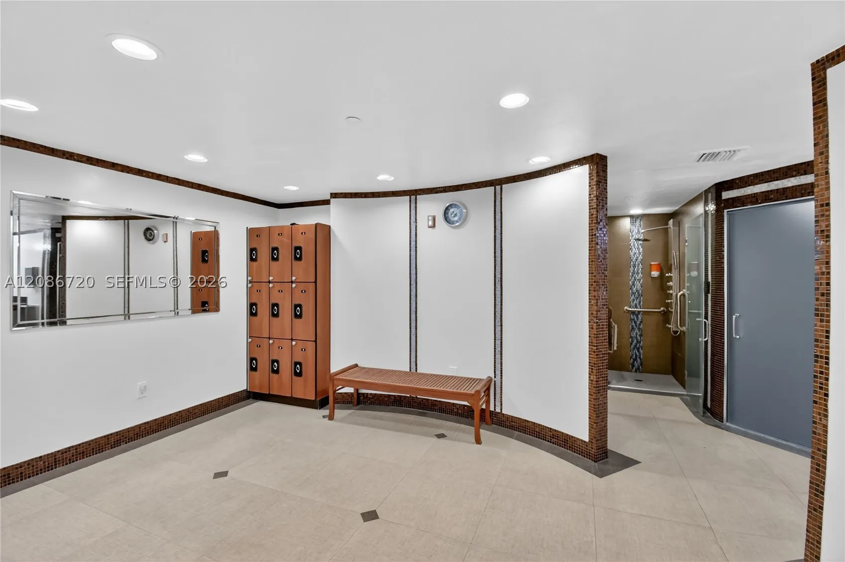 18671 Collins Ave #2501