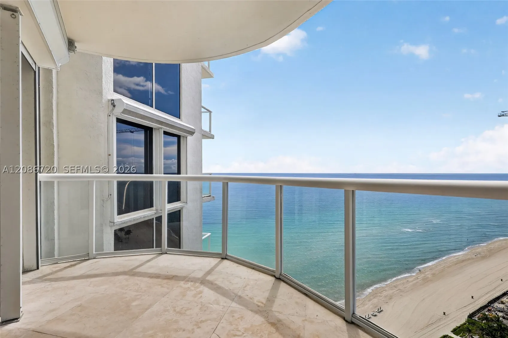 18671 Collins Ave #2501