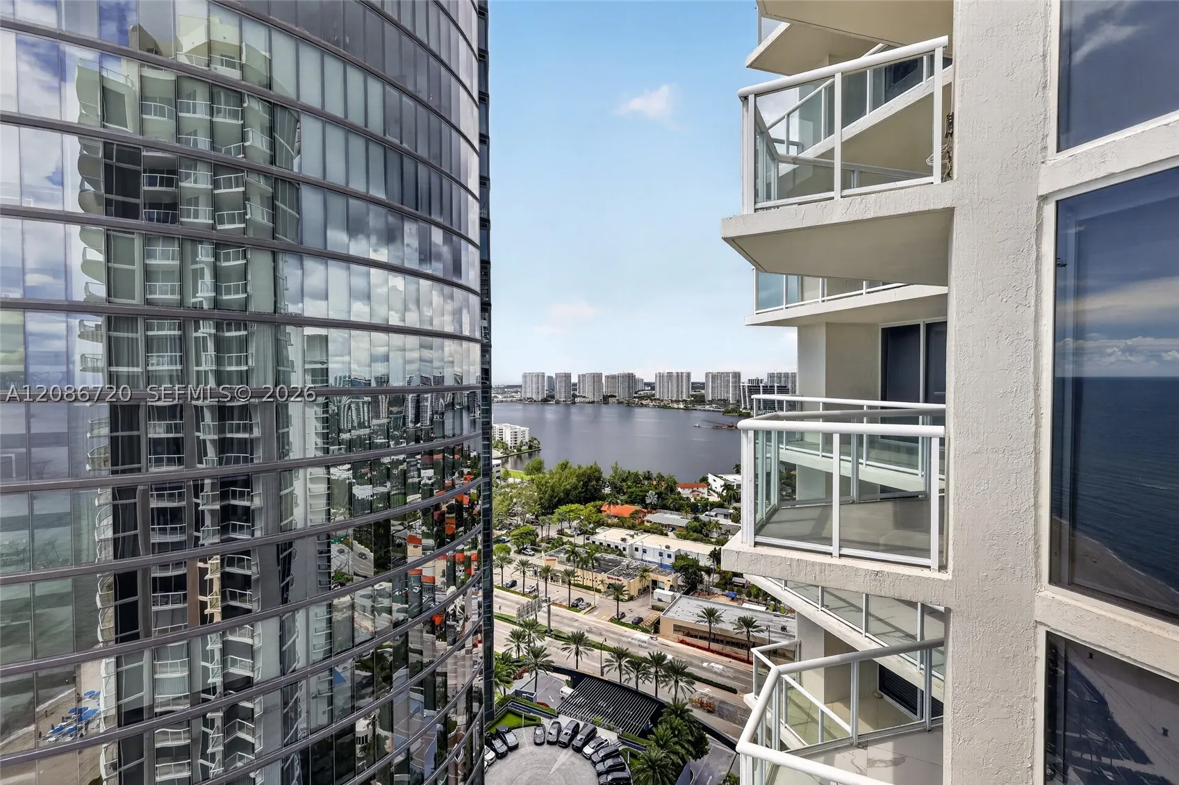 18671 Collins Ave #2501
