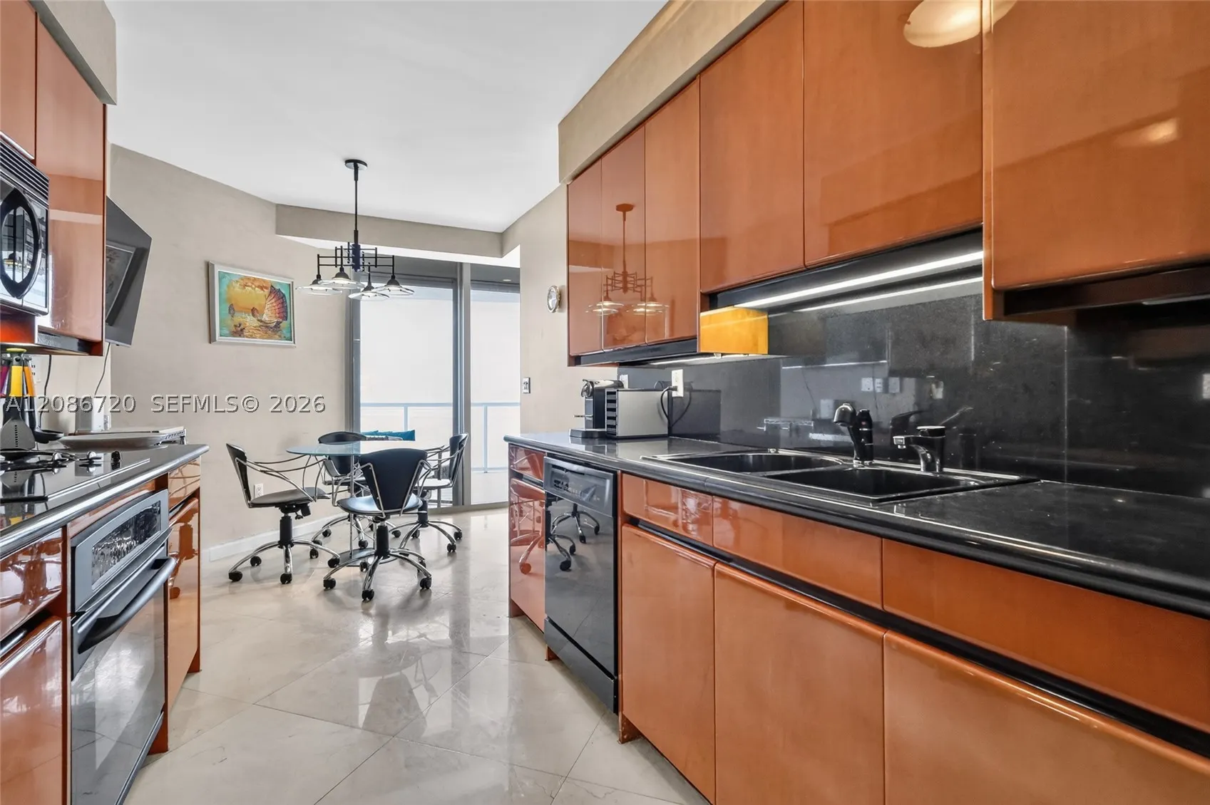 18671 Collins Ave #2501