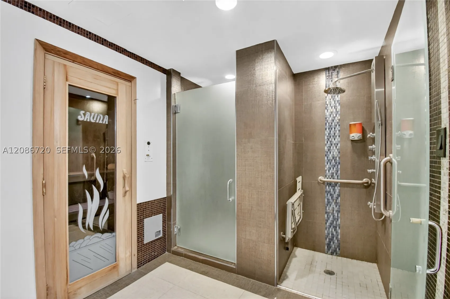 18671 Collins Ave #2501
