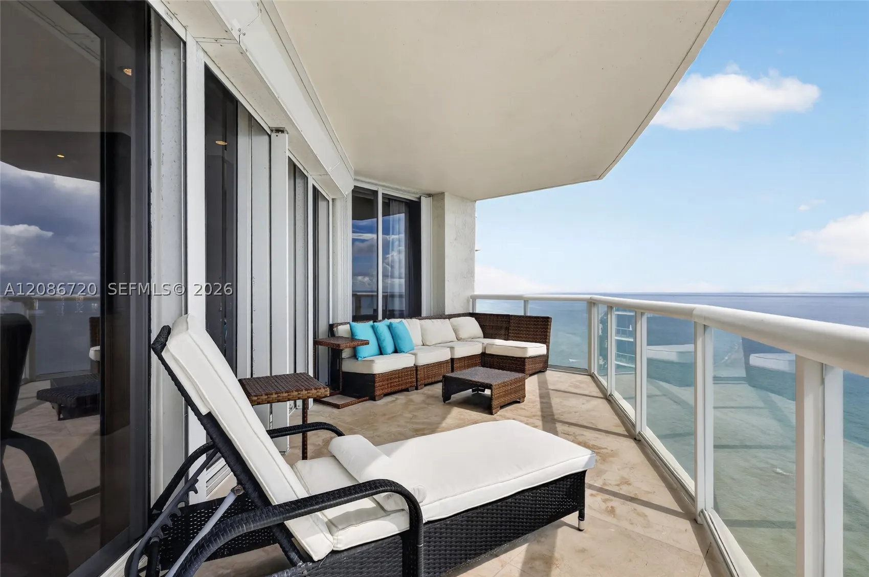 18671 Collins Ave #2501