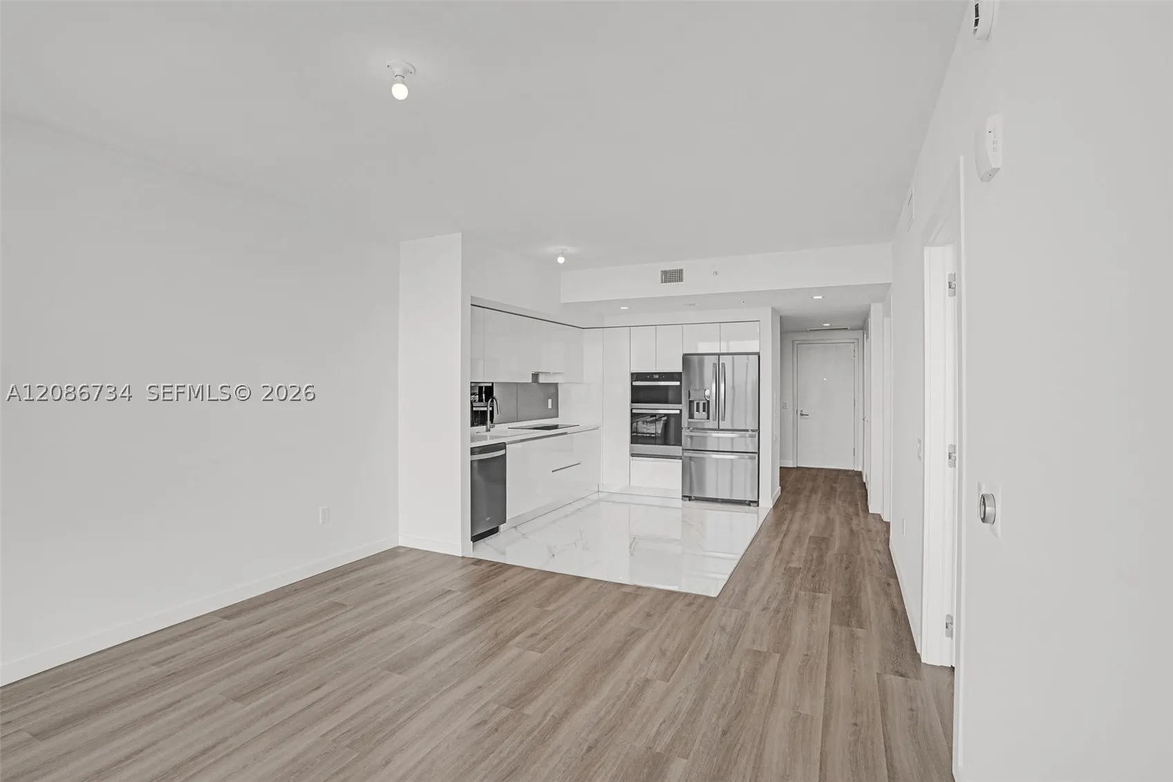 1170 E Hallandale #1003