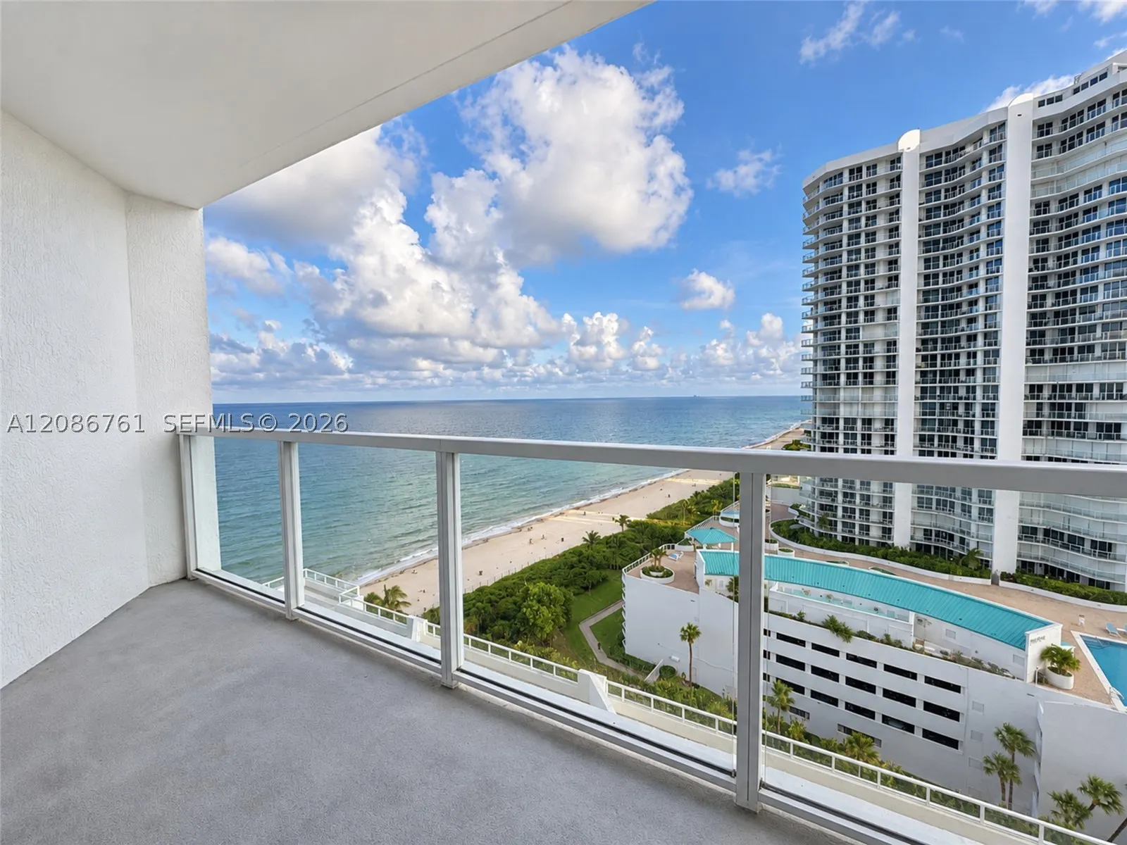 16699 Collins Ave #1610