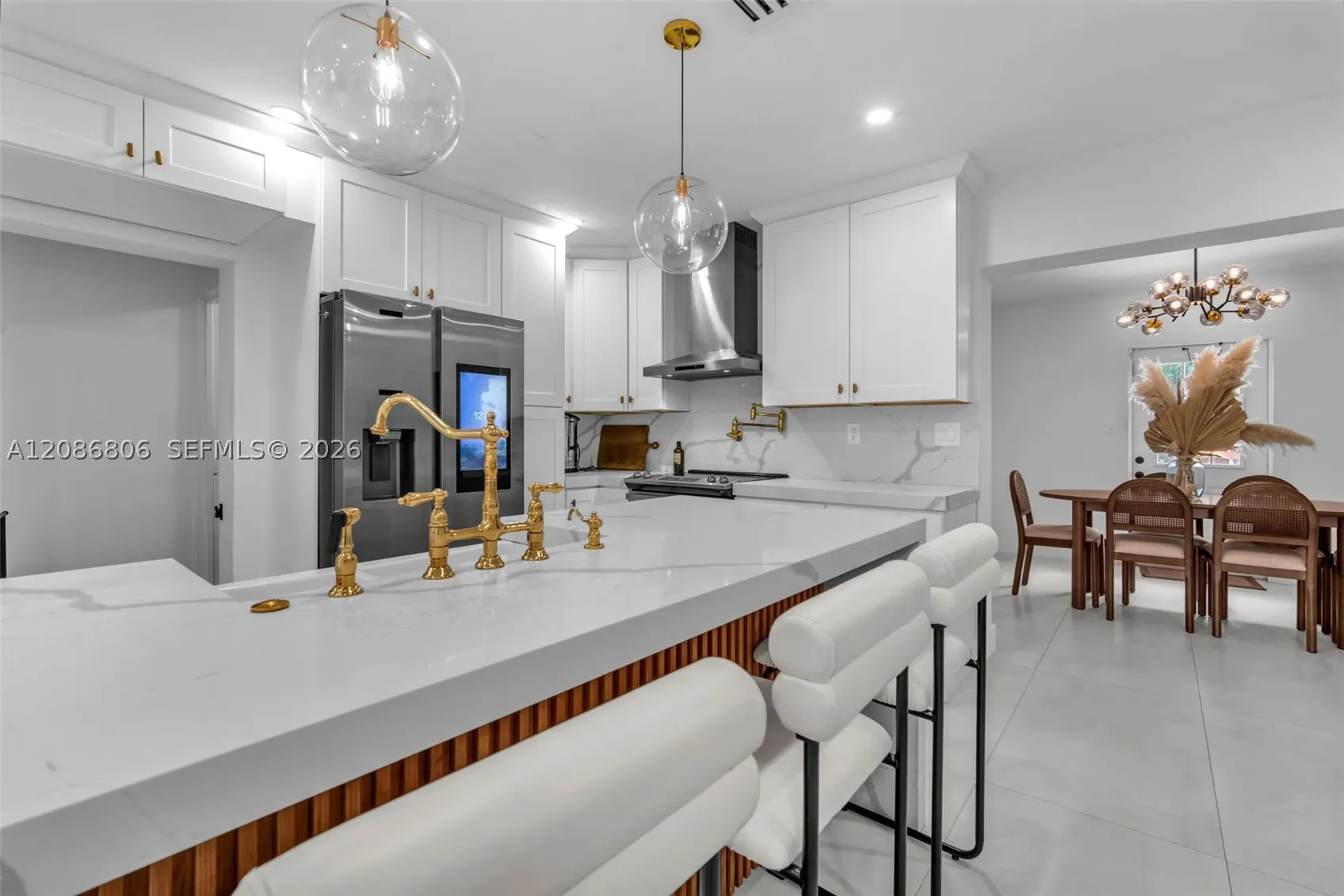 2395 NE 184th Ter