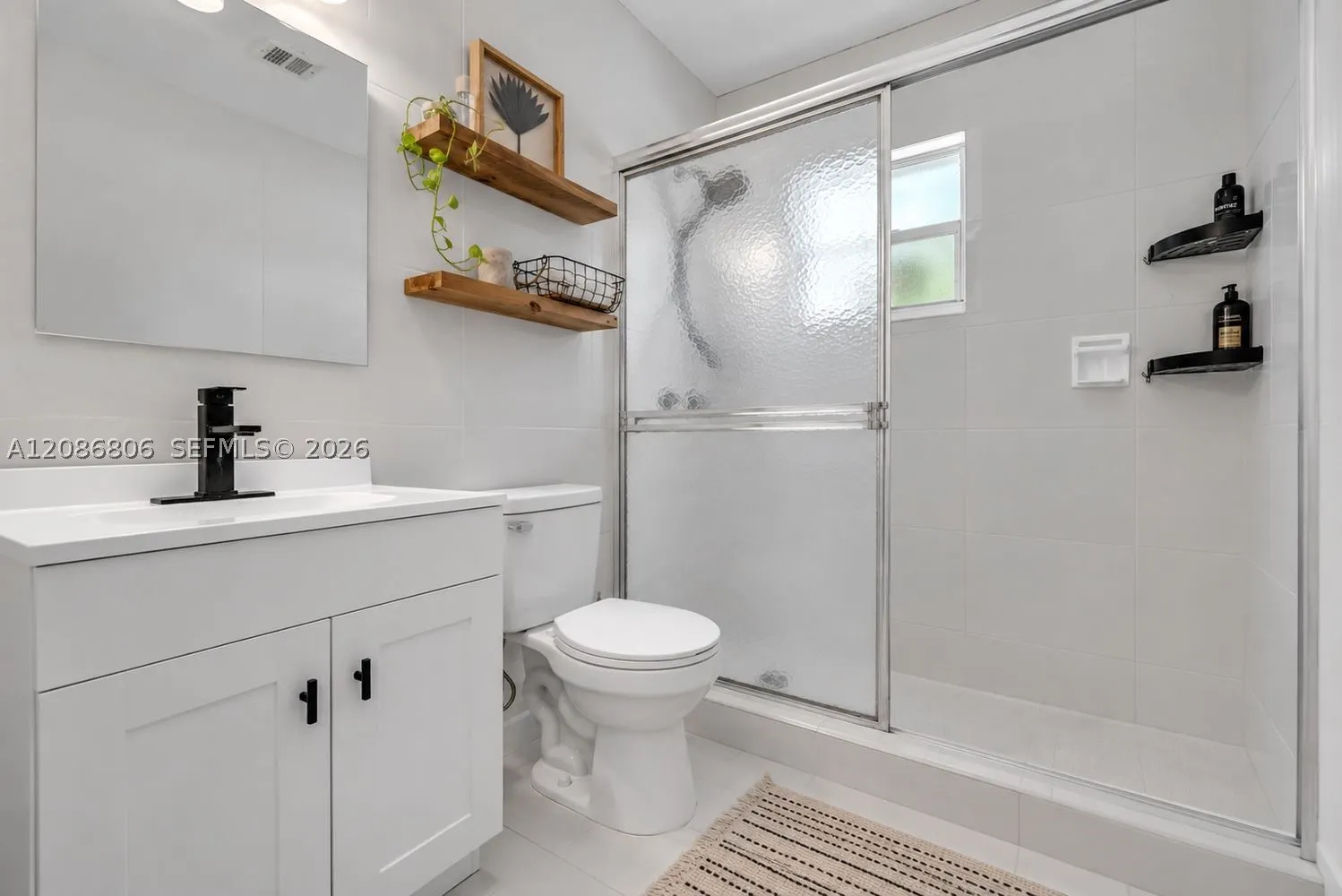 2395 NE 184th Ter