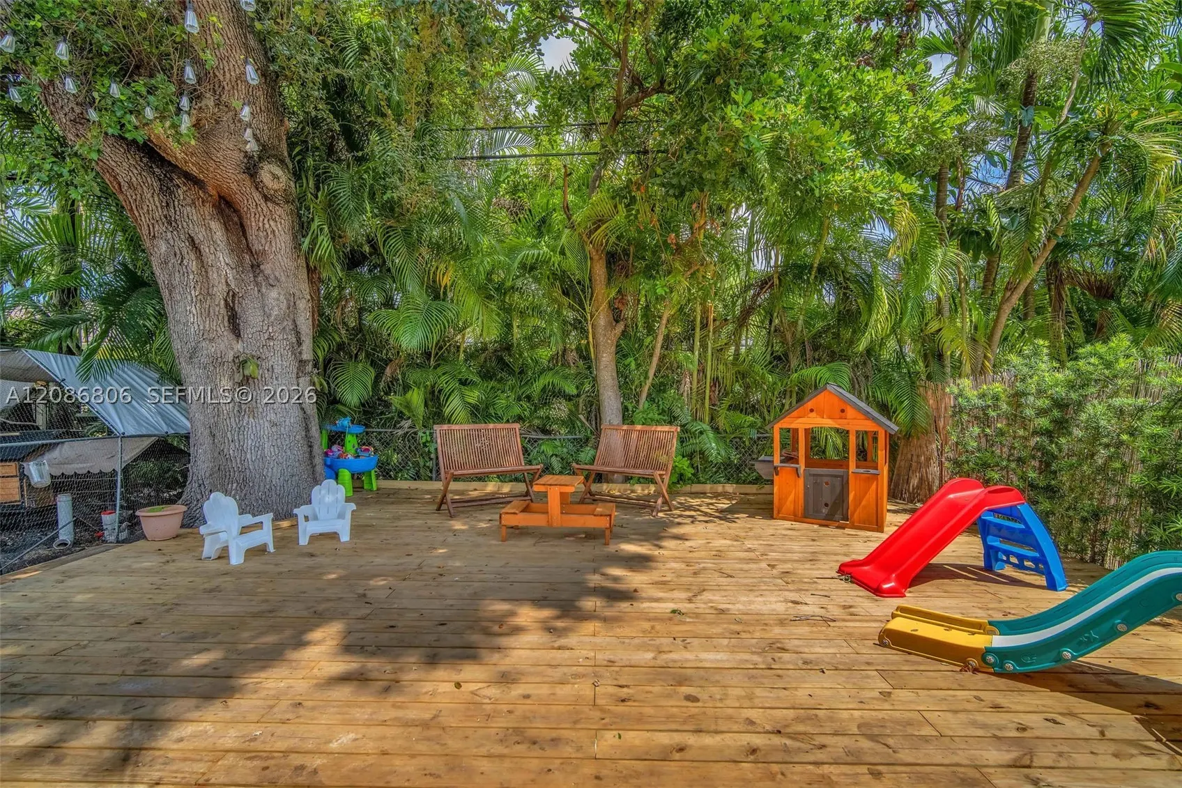 2395 NE 184th Ter